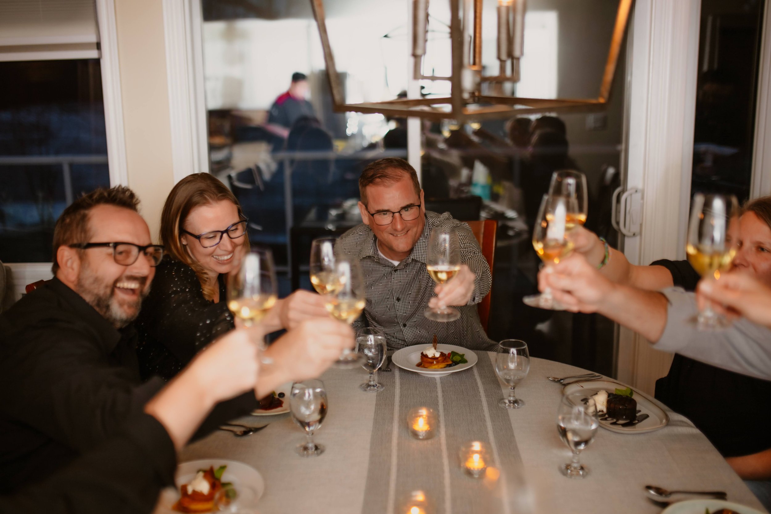 Guests Enjoying Dessert.jpg