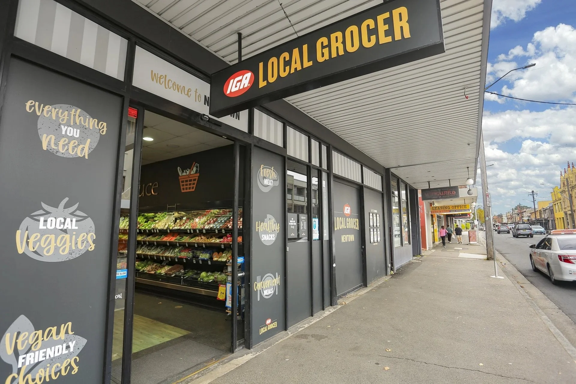 metcash-internal-and-external-shop-signage.jpeg