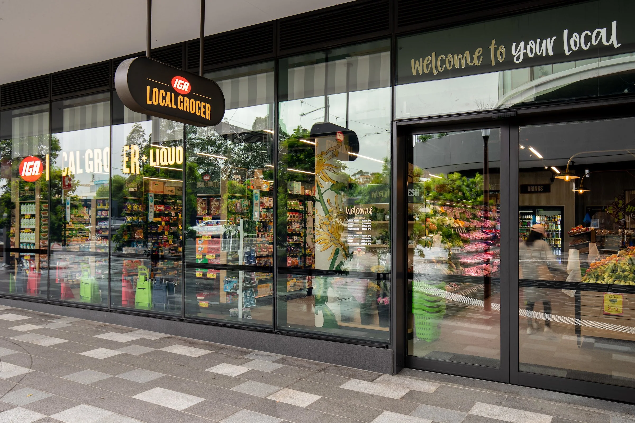 Local_Grocer_metcash-internal-and-external-shop-signage.jpg