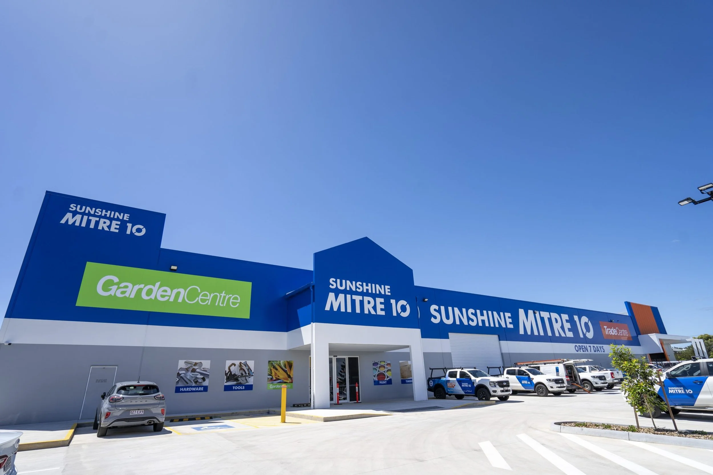 The-new-Sunshine-Mitre-10-store-at-North-Lakes-photo-by-Reflected-Image-PRoductions-scaled.jpg