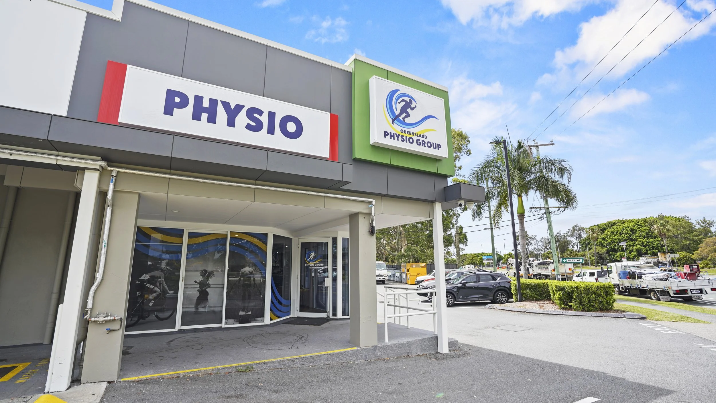 Gold+Coast+Lightbox+Signage+Commercial+Fitout+Shopfront+Illuminated+Signs+Physio+Installation 2.JPG