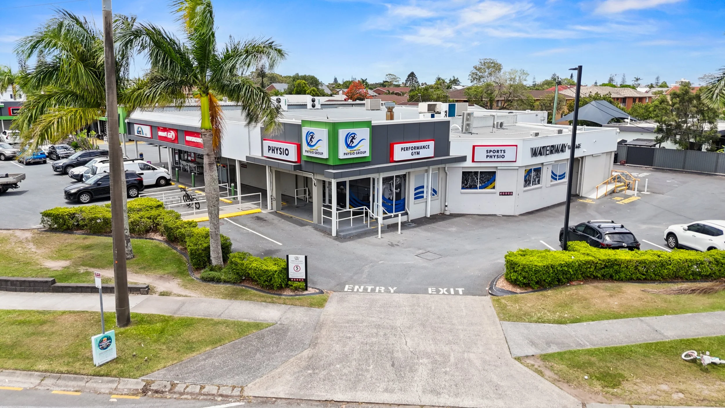 Gold+Coast+Lightbox+Signage+Commercial+Fitout+Shopfront+Illuminated+Signs+Physio+Installation 7.JPG