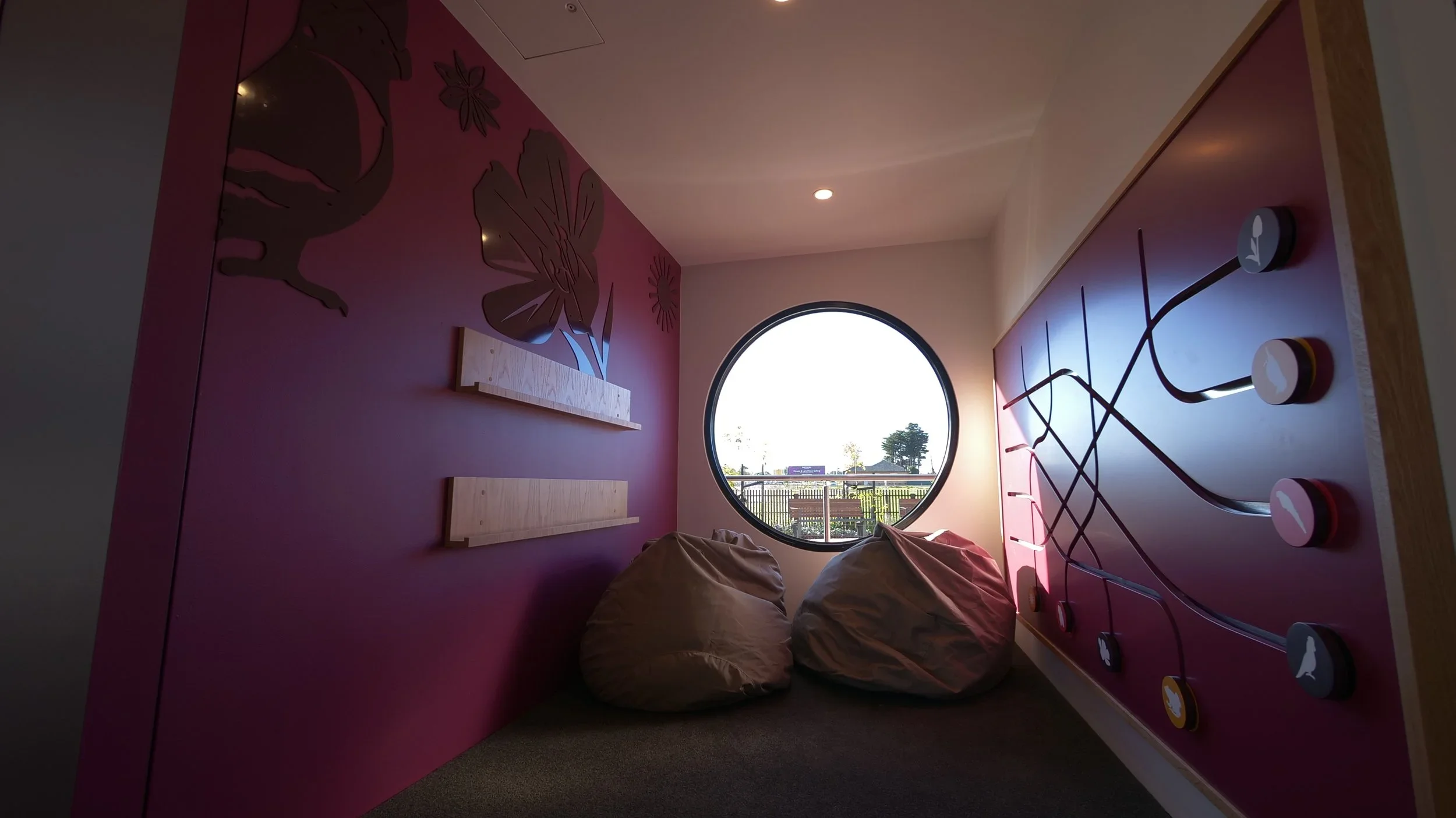 Eastleigh bespoke signage (4).webp