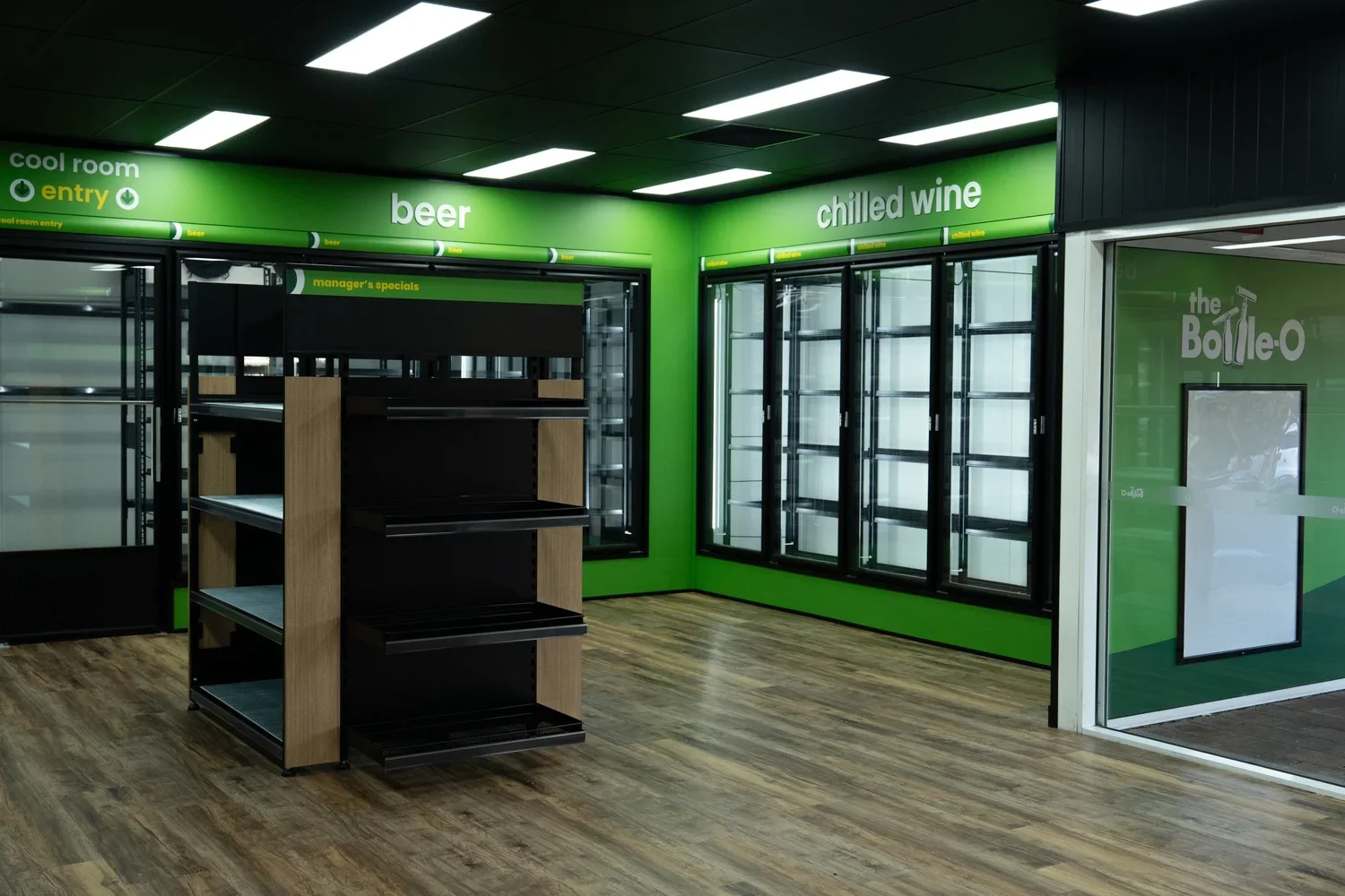 Bottle-O External & Internal Signage (6).webp