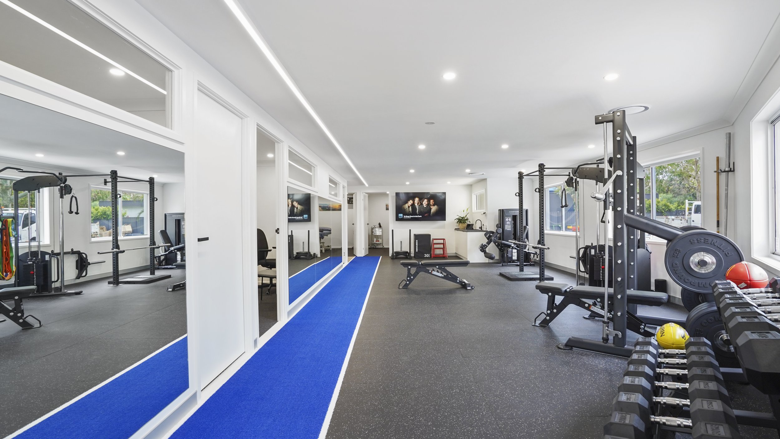 Gold+Coast+Signage+Commercial+Fitout+Signs+Physio+Installation.JPG