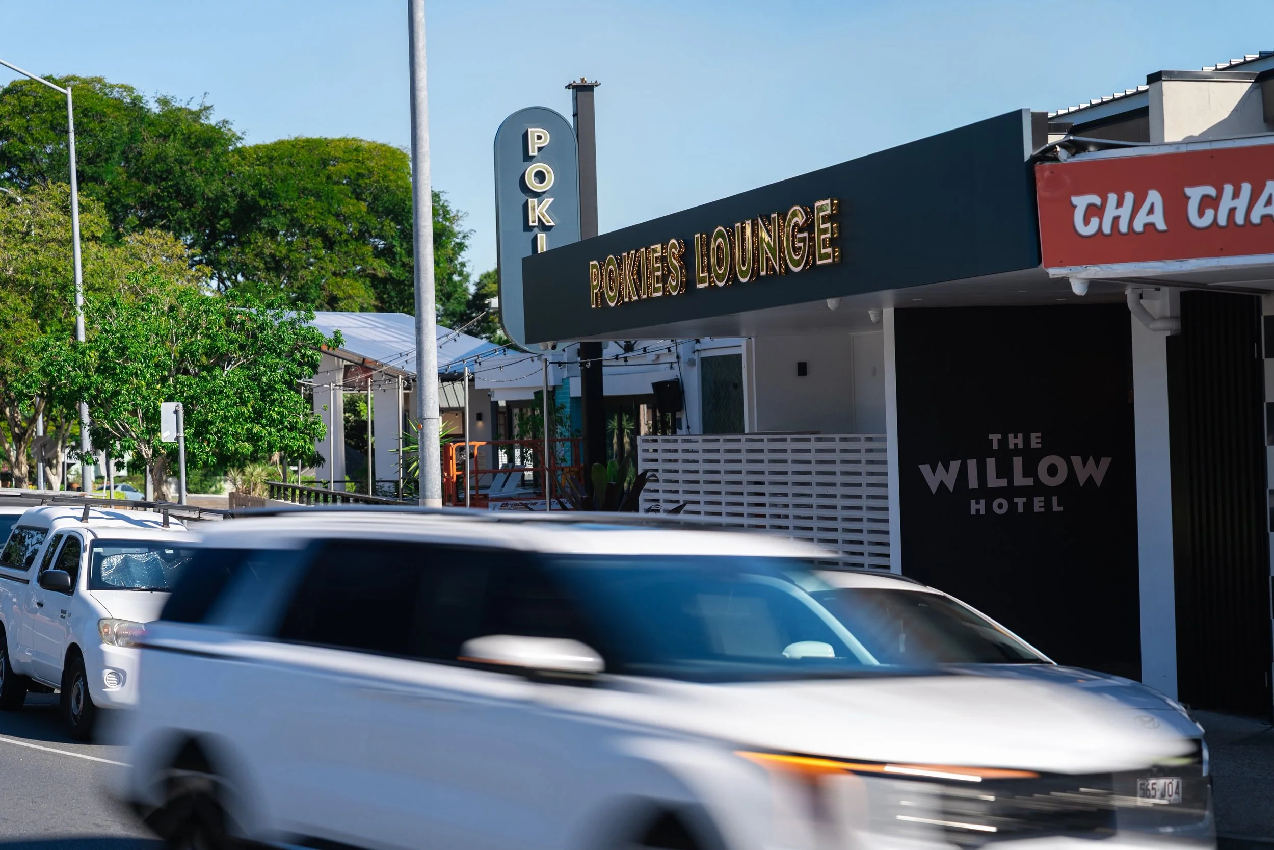 Fabricated+Illumintaed+Gold+Facade+Letters4.jpg
