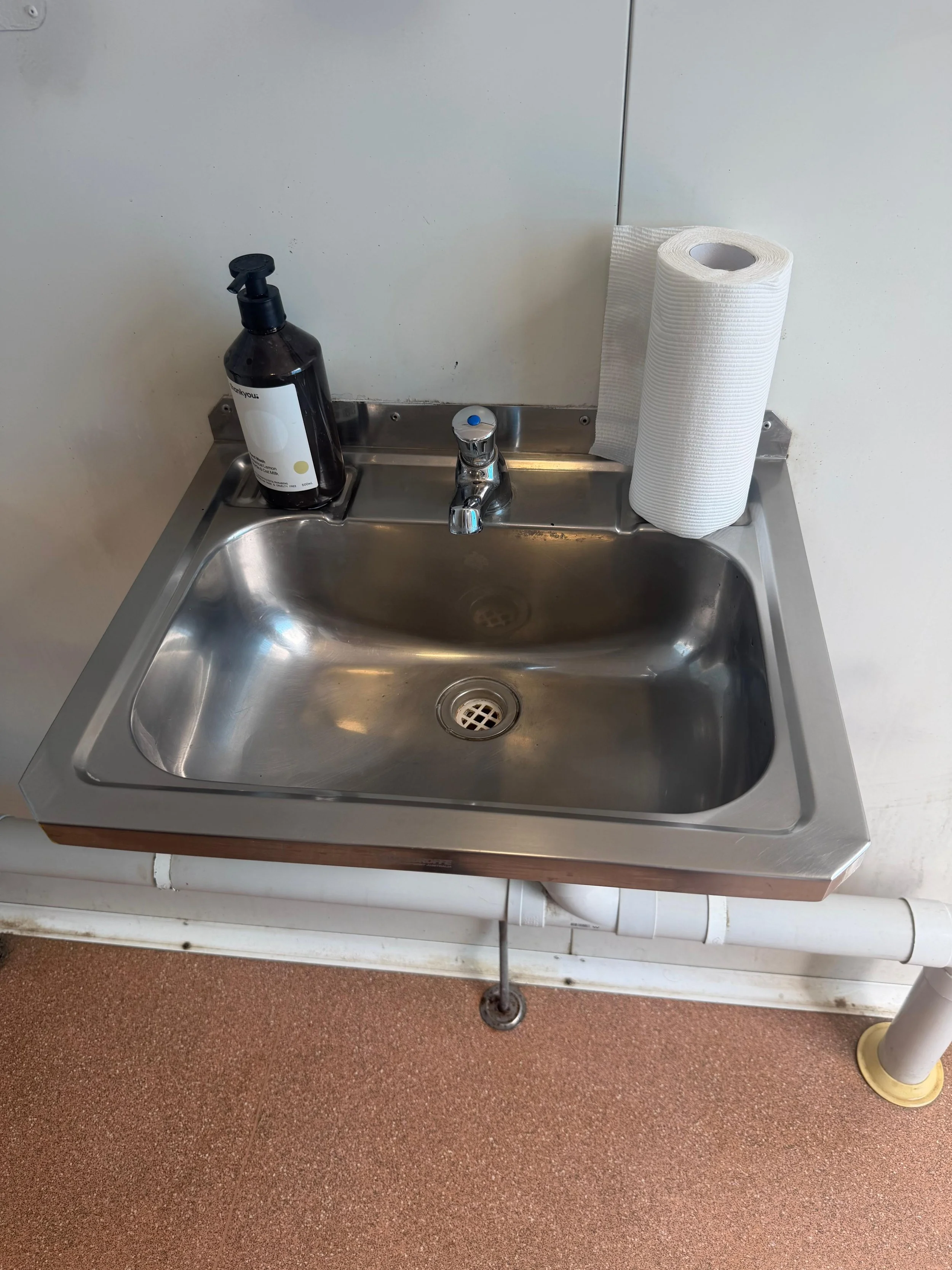 Sink afterclean.jpeg