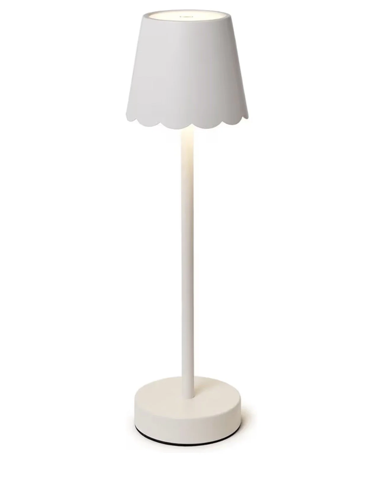 White Scalloped Table Lamp