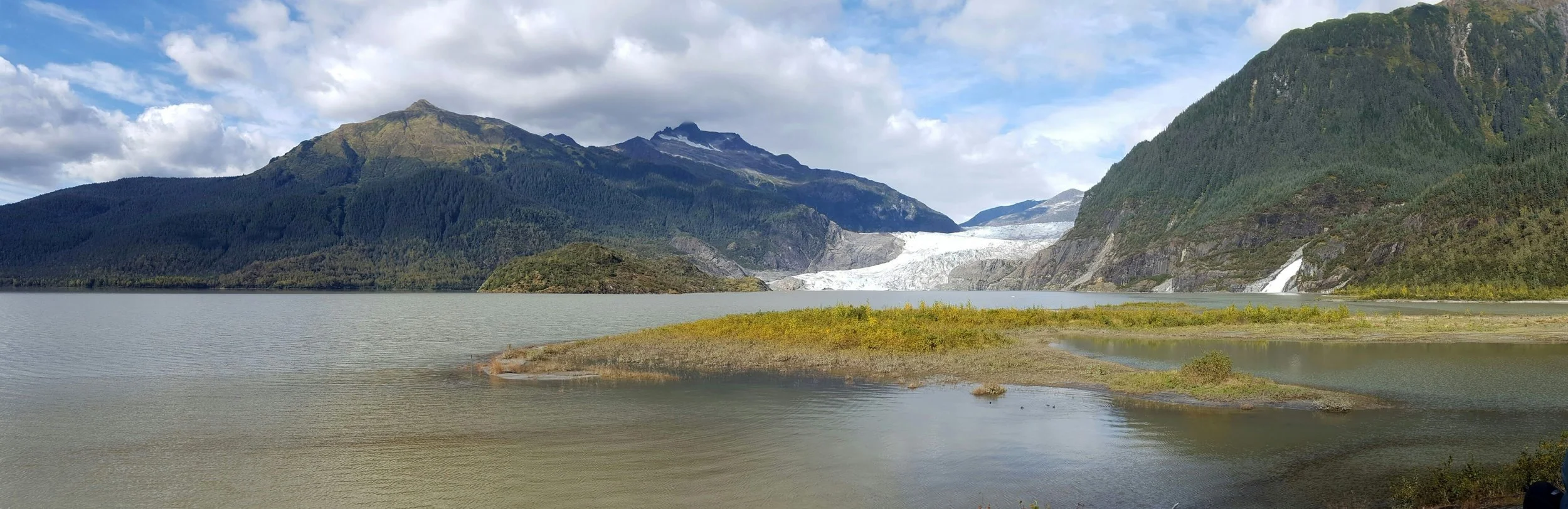 1860538-landscape-of-the-glacier-in-juneau-alaska-image-domain-photo.jpg