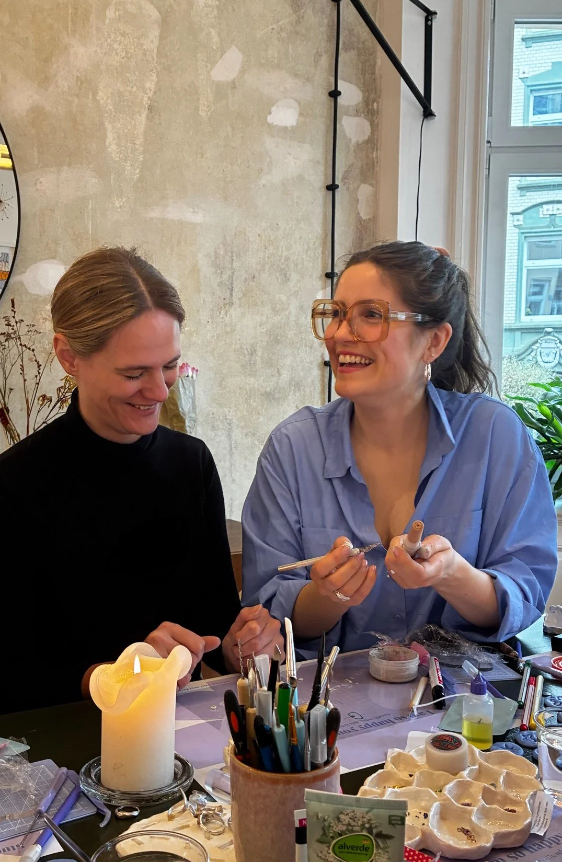 Silver Clay Workshops in Hamburg. Create your very own jewelry in a cozy 3 hours workshop