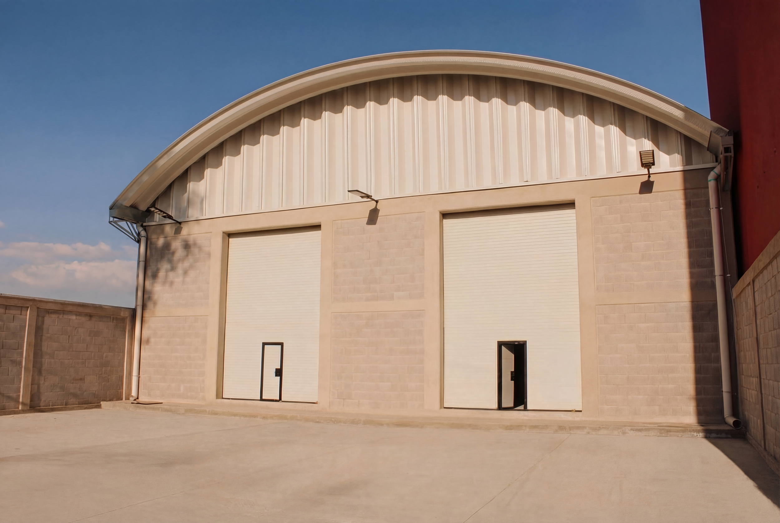 BODEGA COMERCIAL ACOZAC — 600 M²