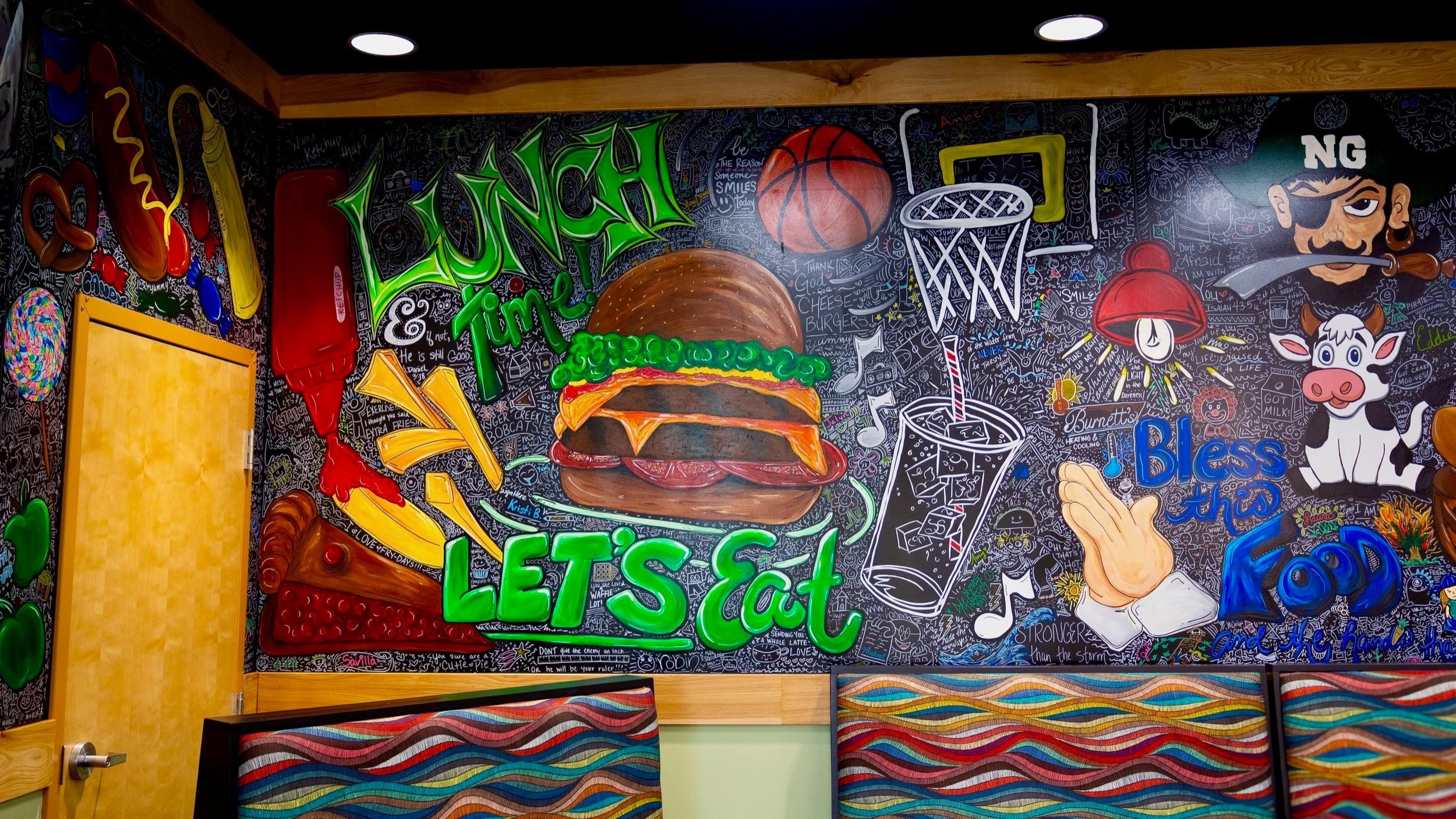 Large, colorful images catch your attention.