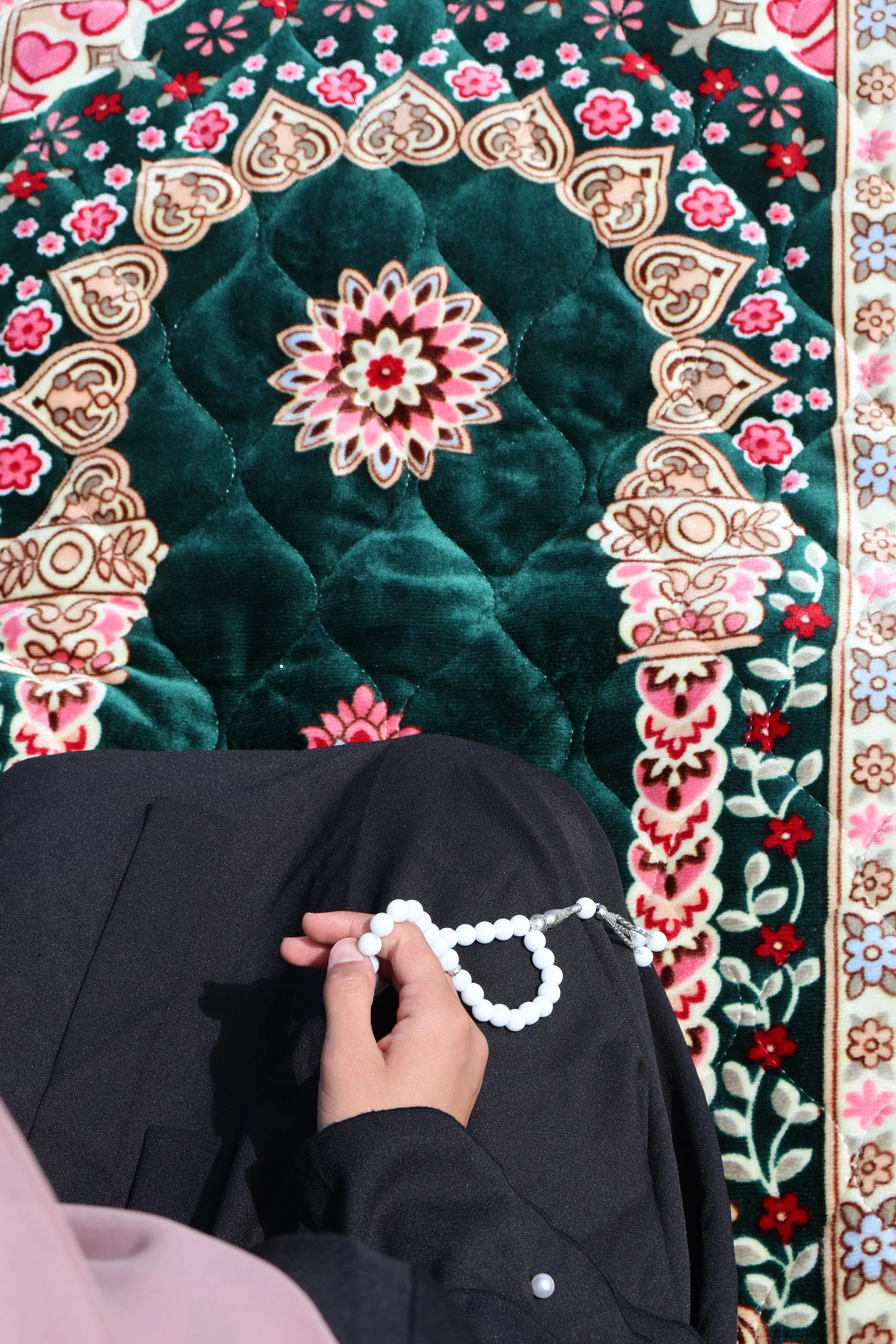 Islamic prayer mat floral design