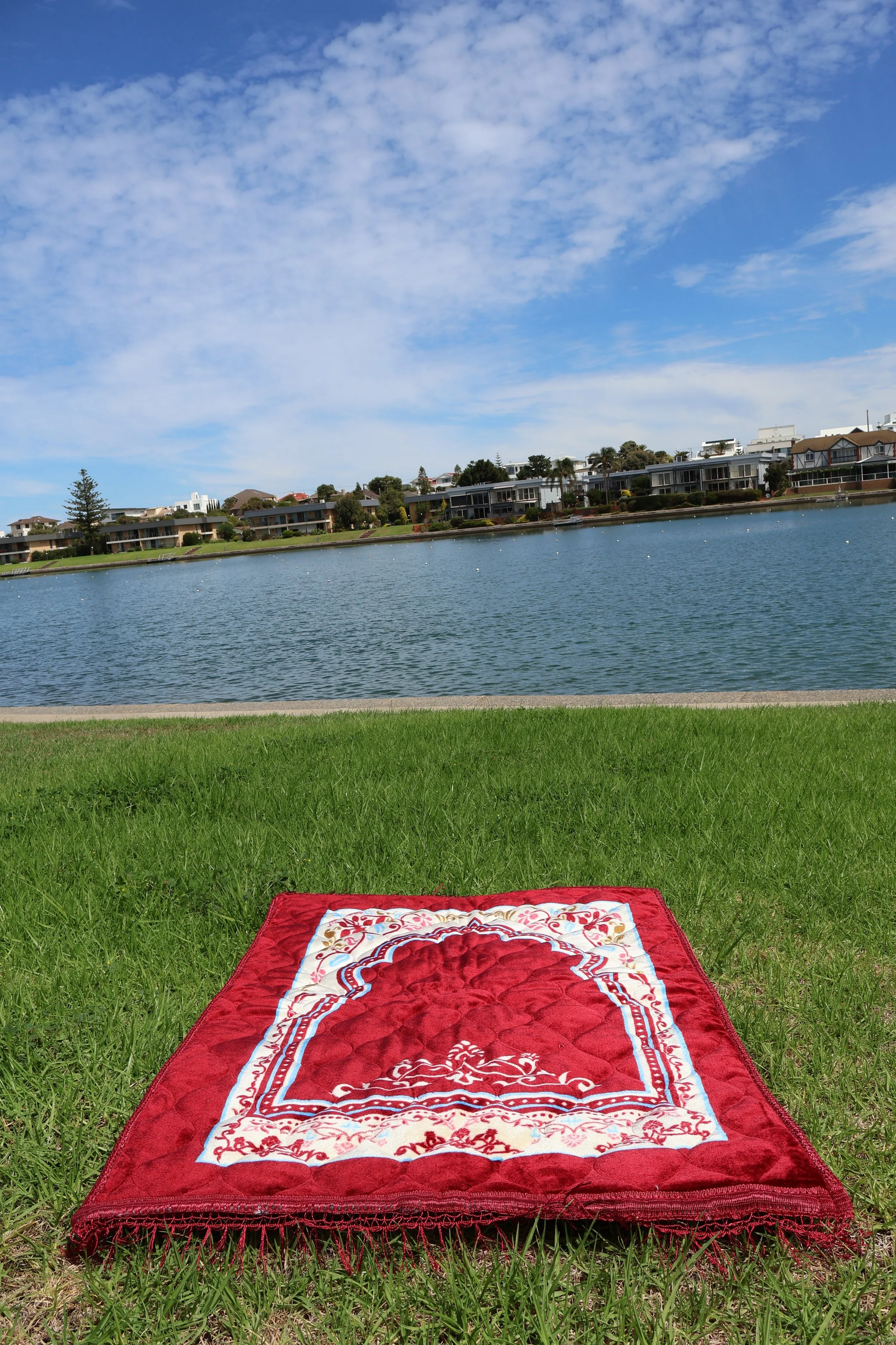 Islamic prayer mat elegant design