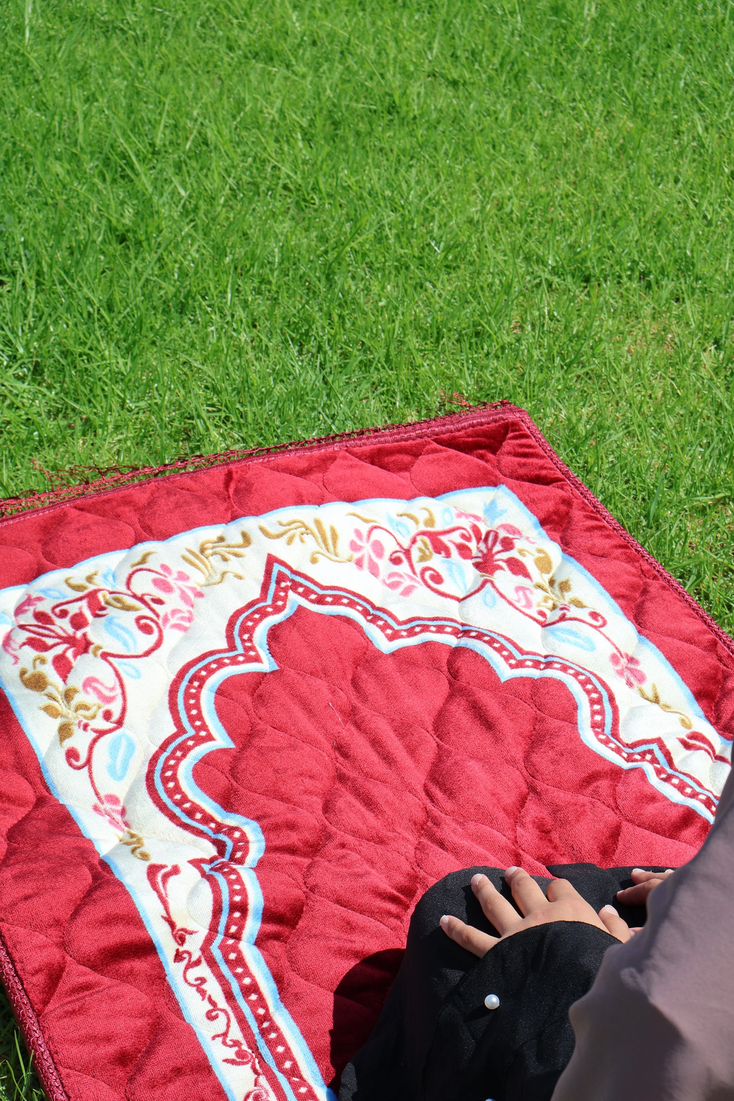 Islamic prayer mat elegant design