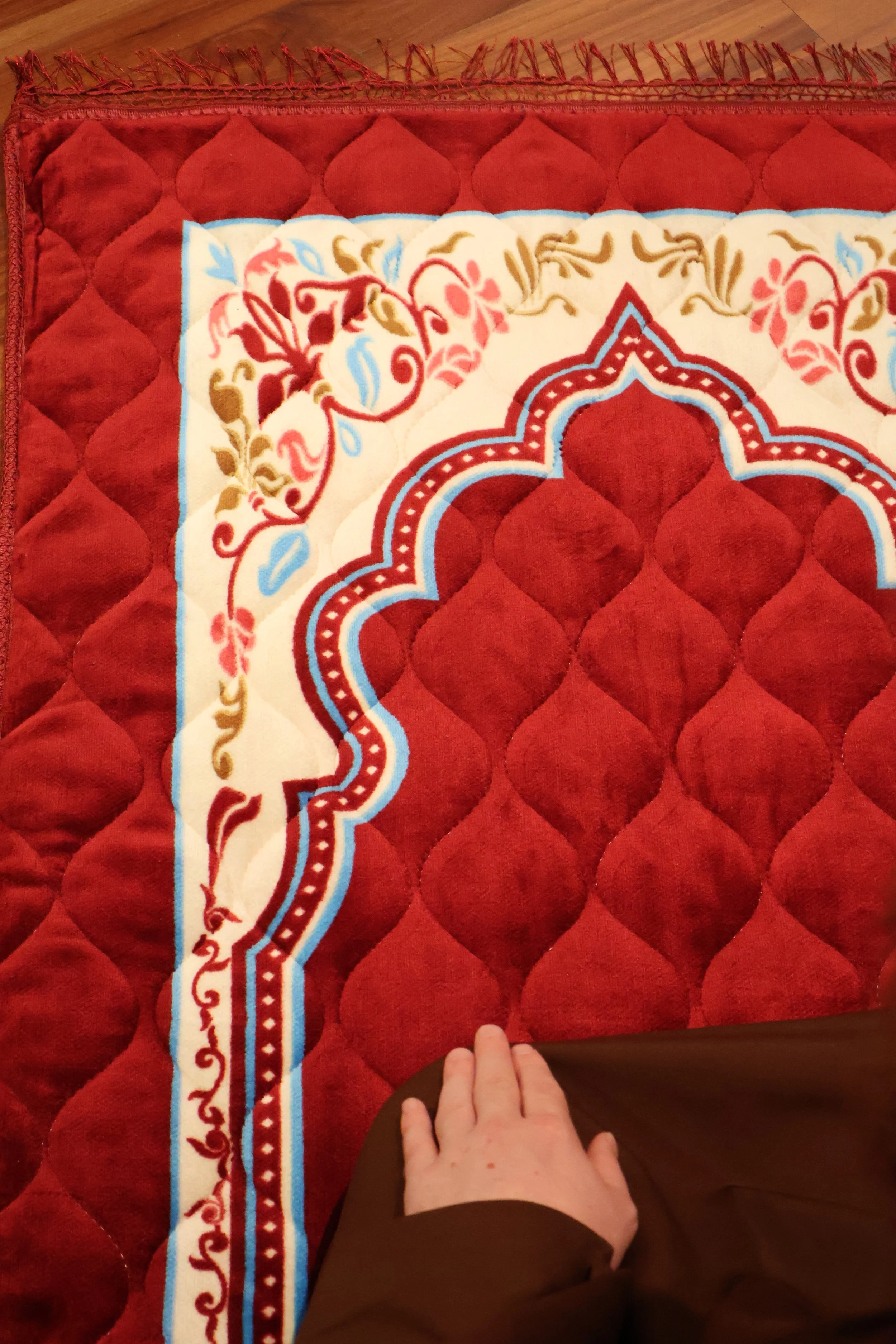 Islamic prayer mat elegant design