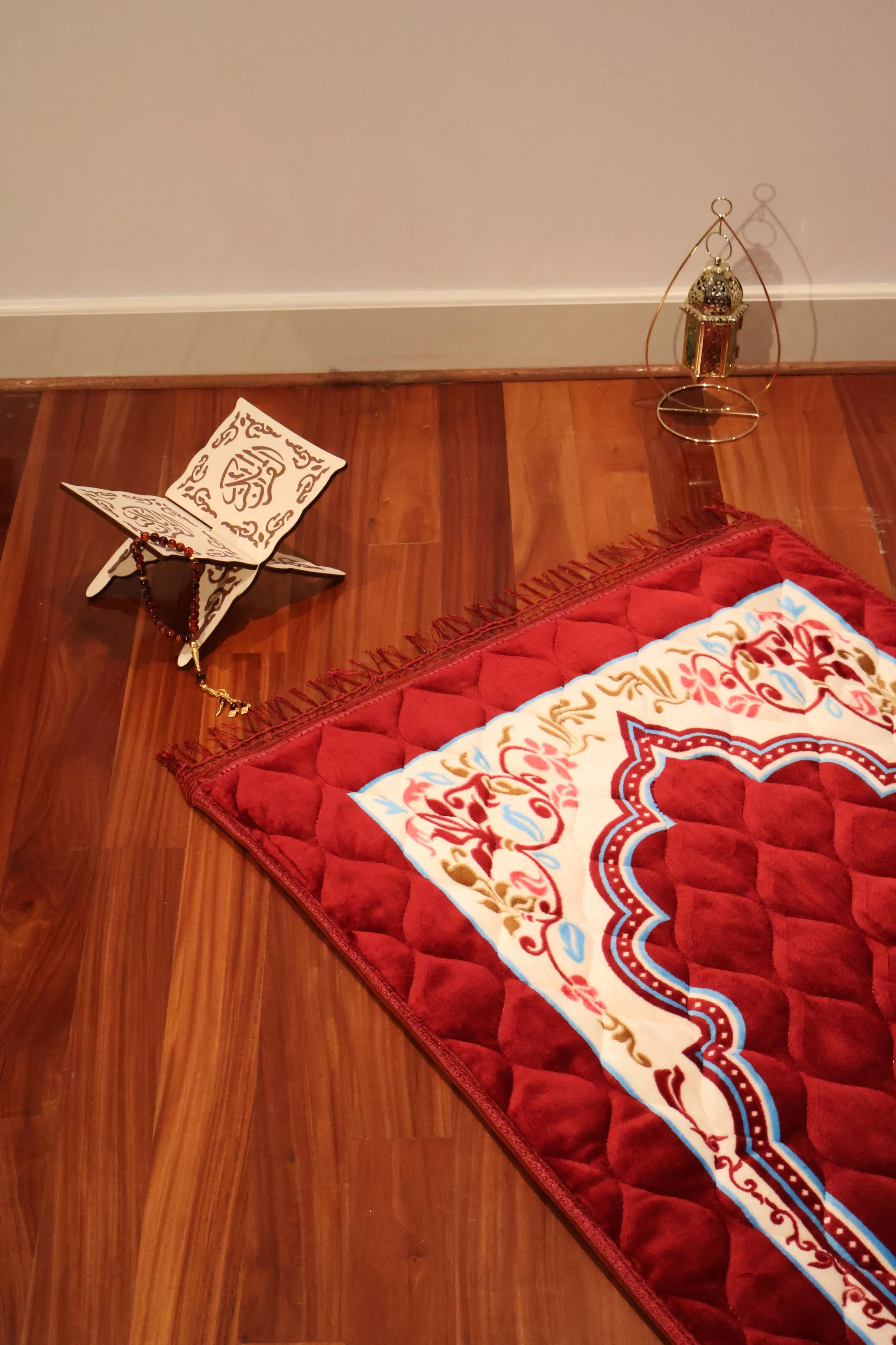 Islamic prayer mat elegant design, quran stand