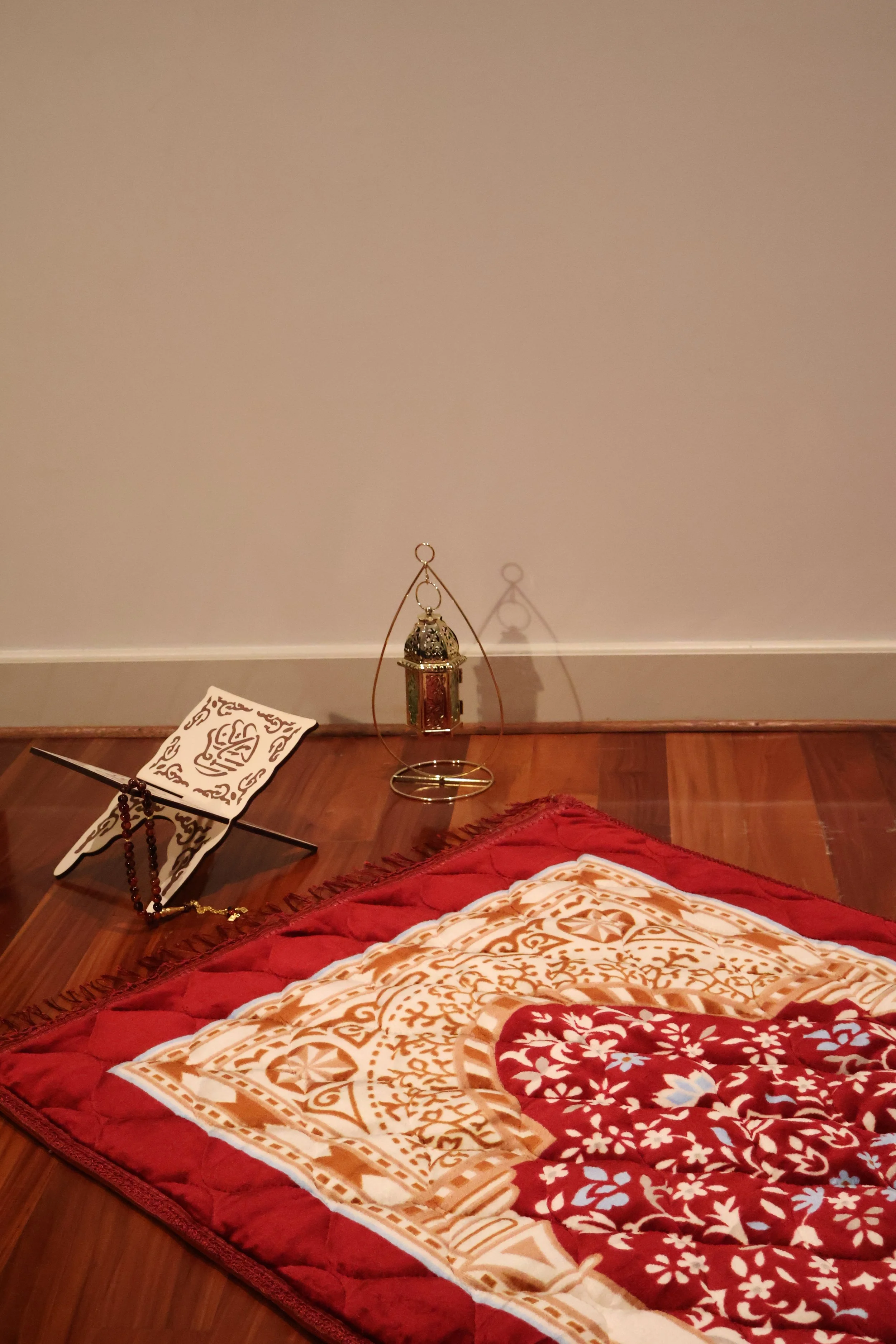 Islamic prayer mat floral design, quran stand