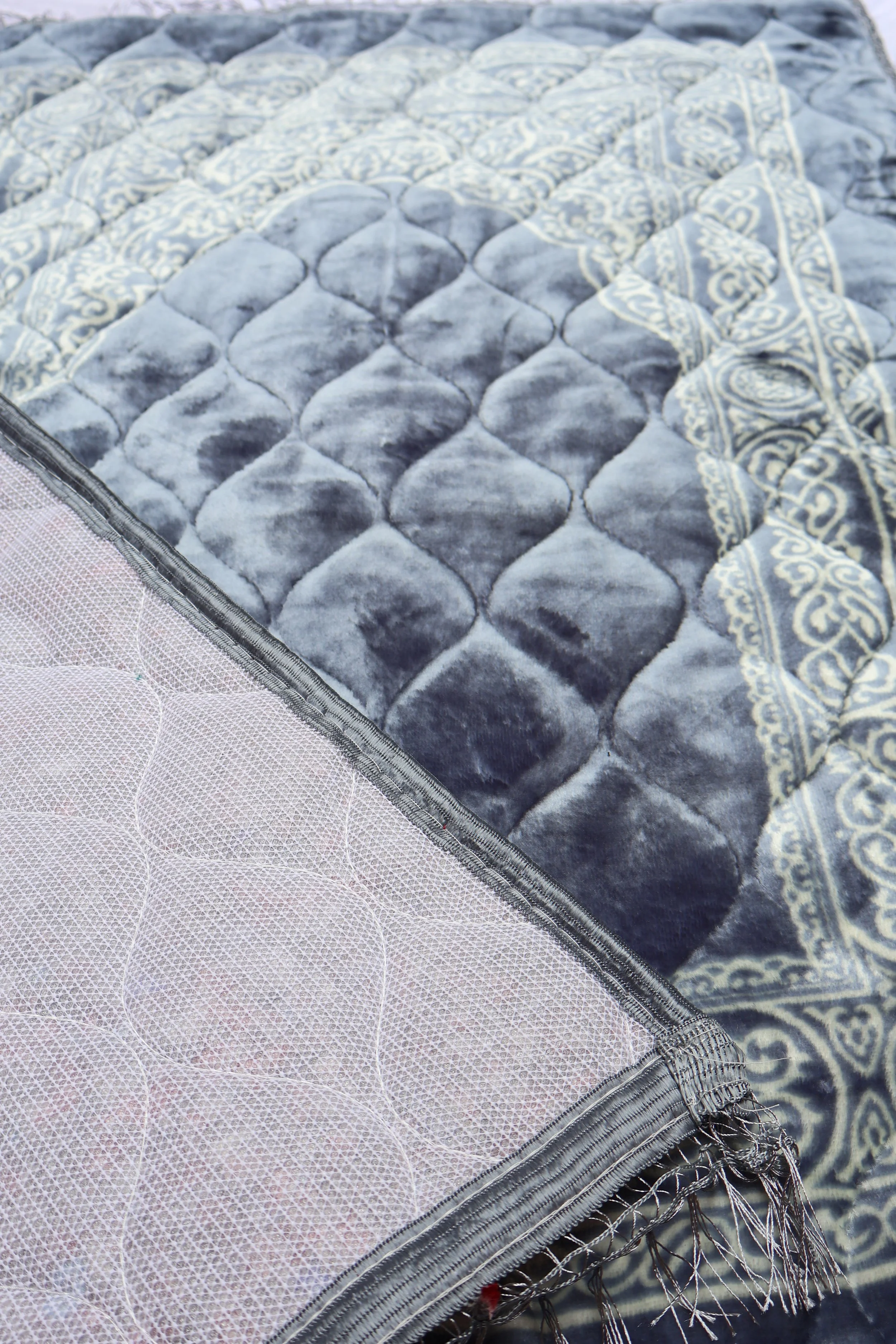 Islamic prayer mat elegant design