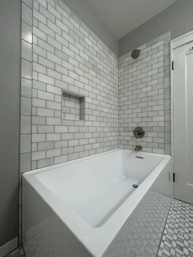 bathroom 4.jpg