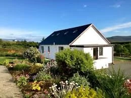 SKYE GETAWAYS -  Sleeps 4 + 2 + 2. A comfortable and relaxing place to unwind after a day exploring. With thoughtful extra touches to make your holiday even more special.