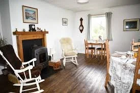 MINNIE'S ROOMS - a picturesque bed and breakfast located in Dunvegan