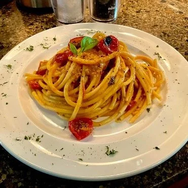 Bucatini Puttanesca