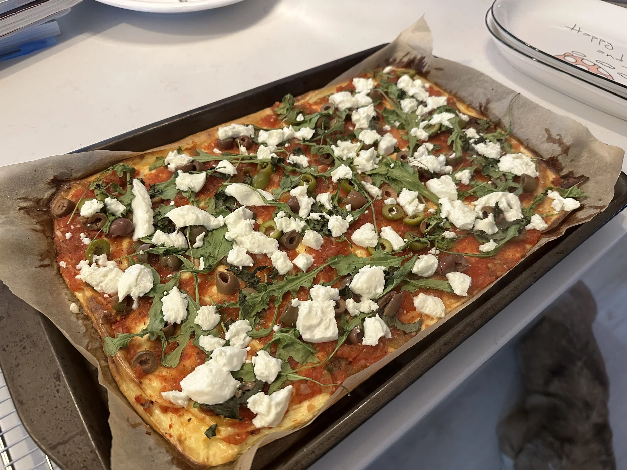 Keto feta and arugula flatbread
