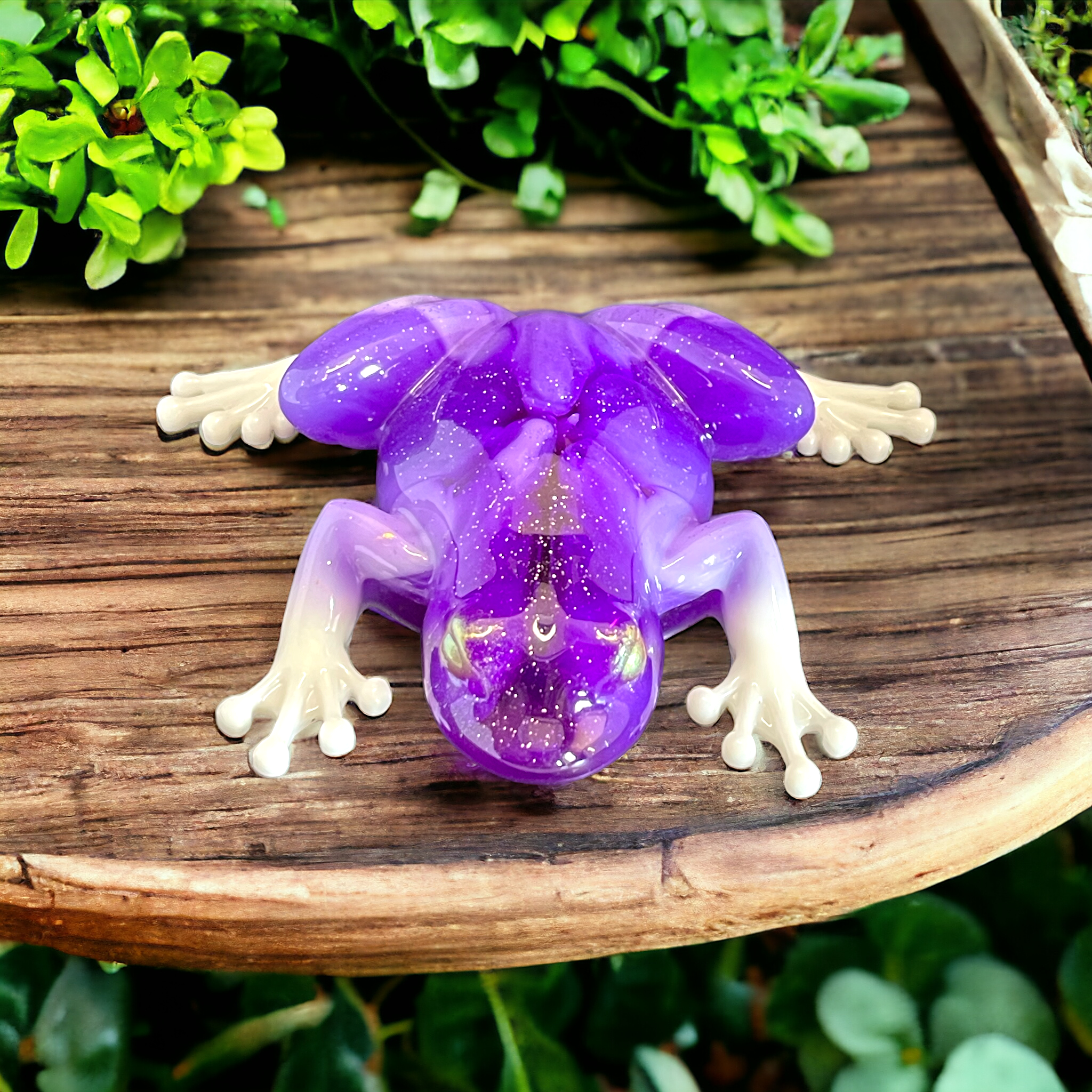 Resin Frog: Purple with white toes
