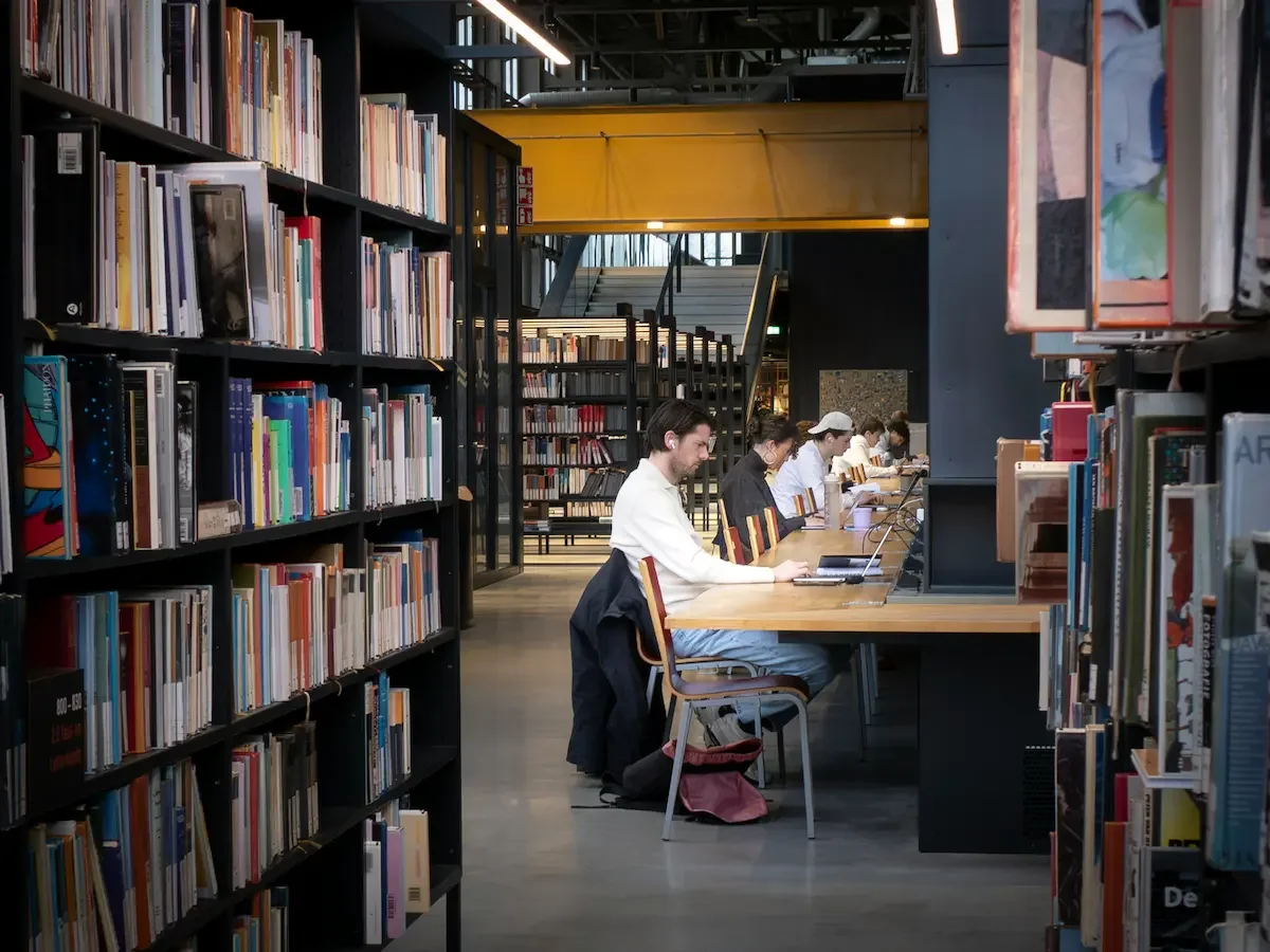 Étudier au Canada : par où commencer quand on est parent d'un futur étudiant