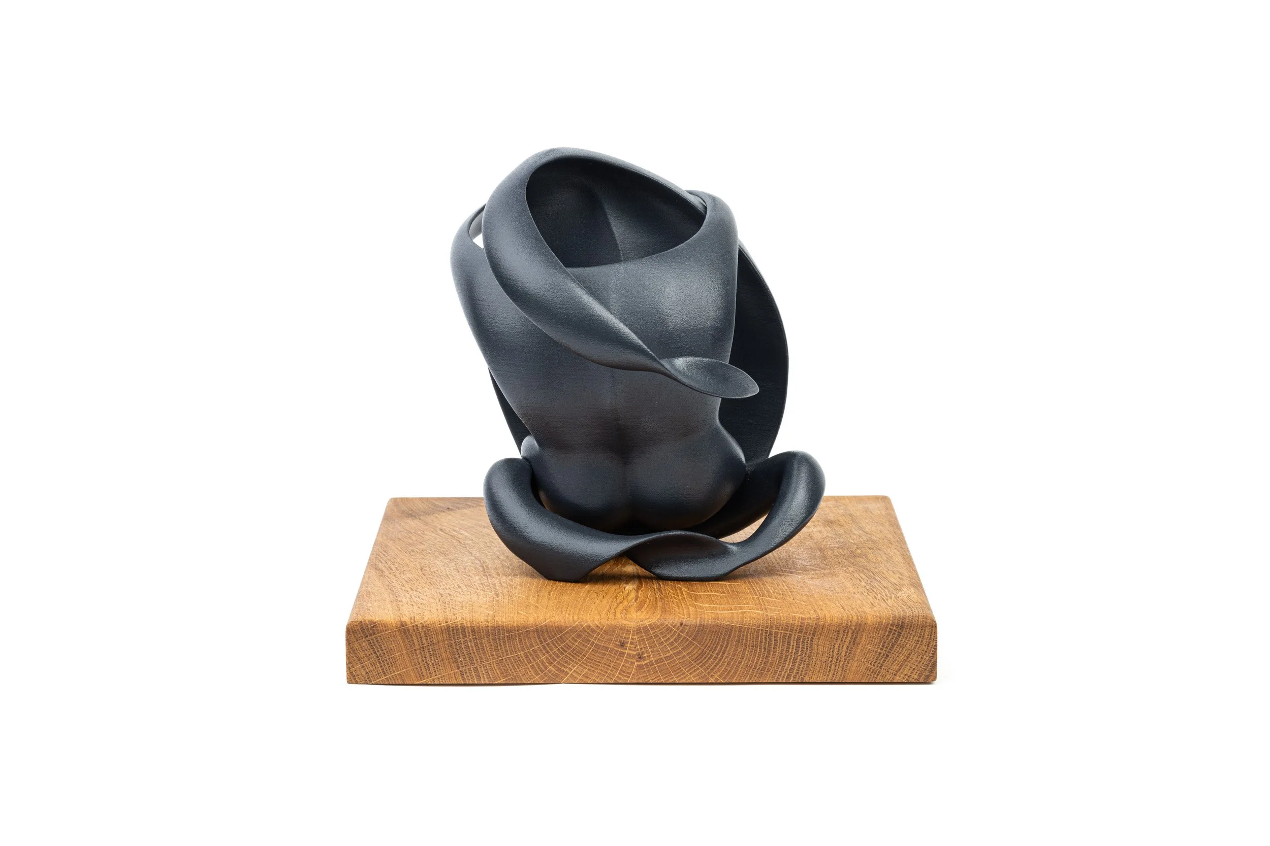 commpas-frischherz-skulptur-holzsockel-web-1.jpg