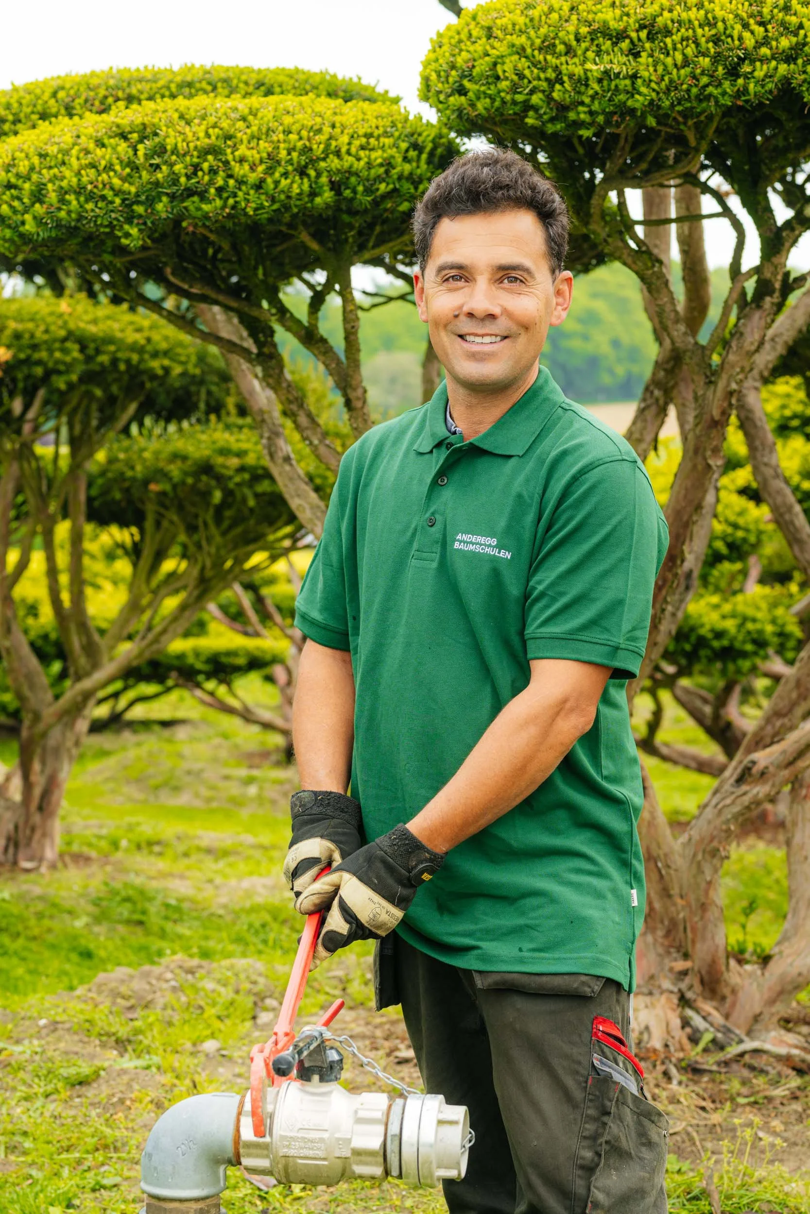 P-2025-422_Anderegg-Baumschulen-AG_Fotoproduktion-Mitarbeiter-André-Pereira-web.jpg