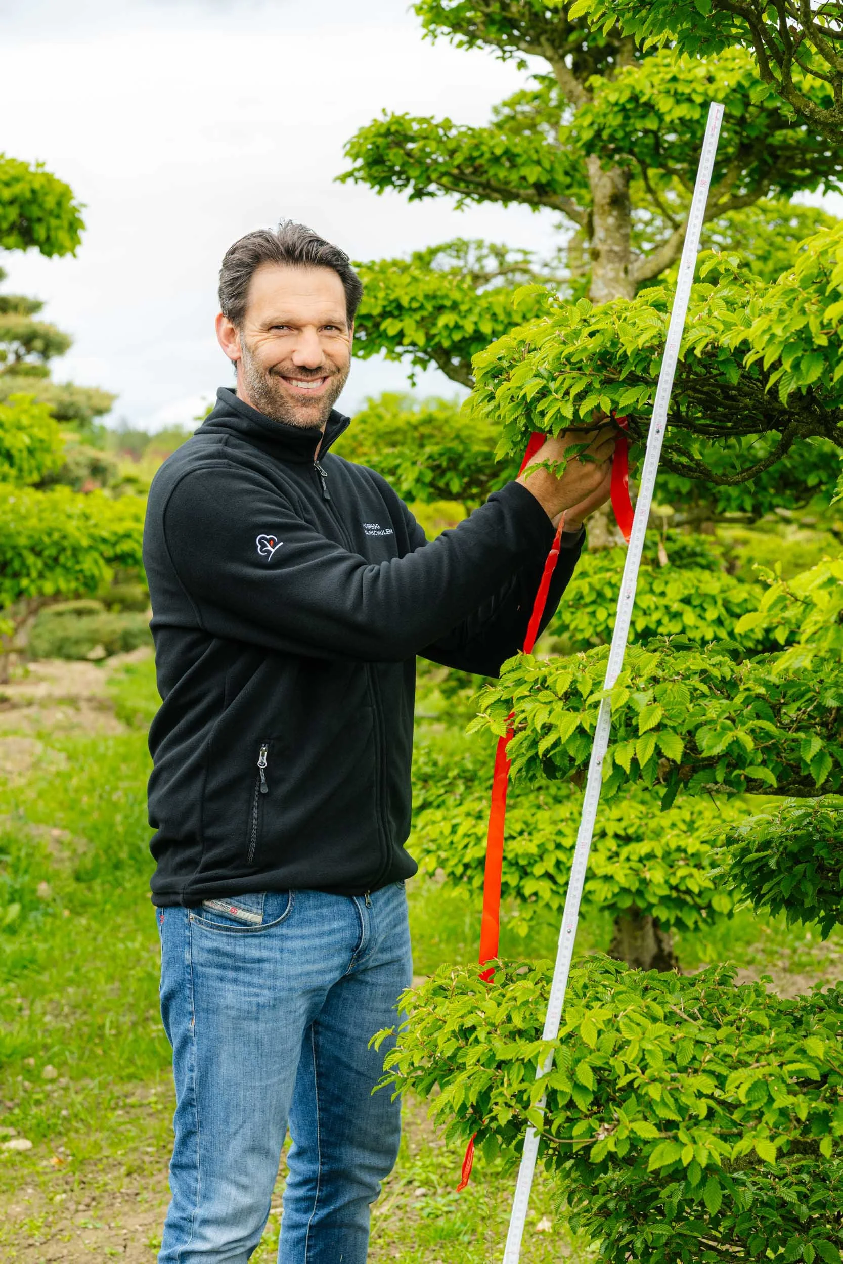 P-2025-422_Anderegg-Baumschulen-AG_Fotoproduktion-Mitarbeiter-Lars-Sommer-web.jpg