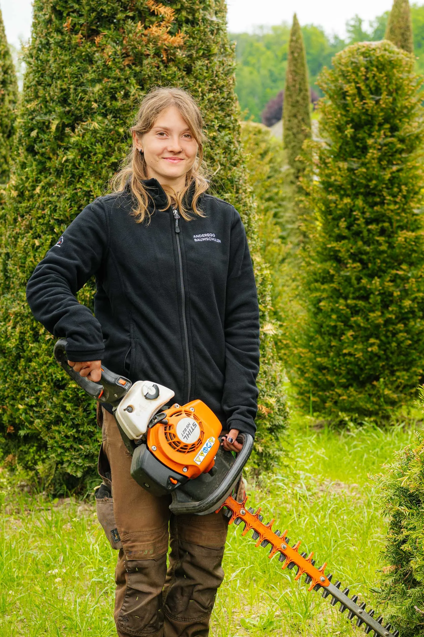 P-2025-422_Anderegg-Baumschulen-AG_Fotoproduktion-Mitarbeiter-Stefanie-Vieira-web.jpg