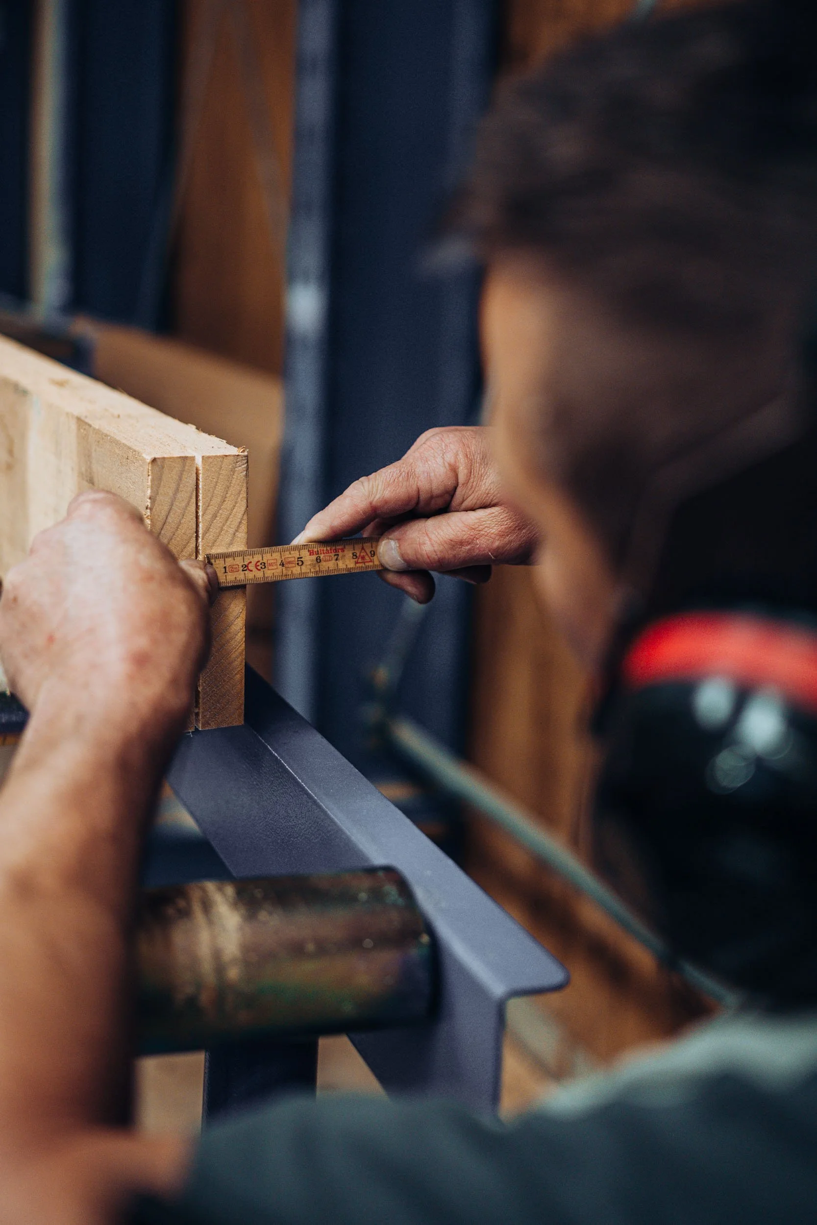 p-2025-074_schaerer-holz_fotoproduktion-bildwelten-web-134.jpg