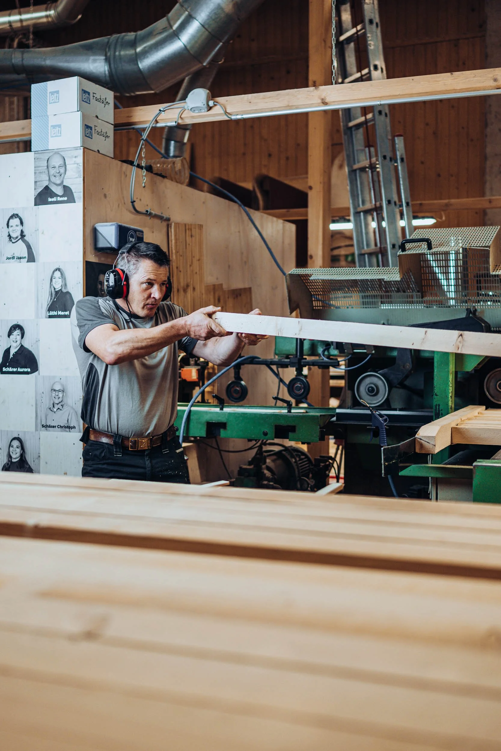 p-2025-074_schaerer-holz_fotoproduktion-bildwelten-web-98.jpg