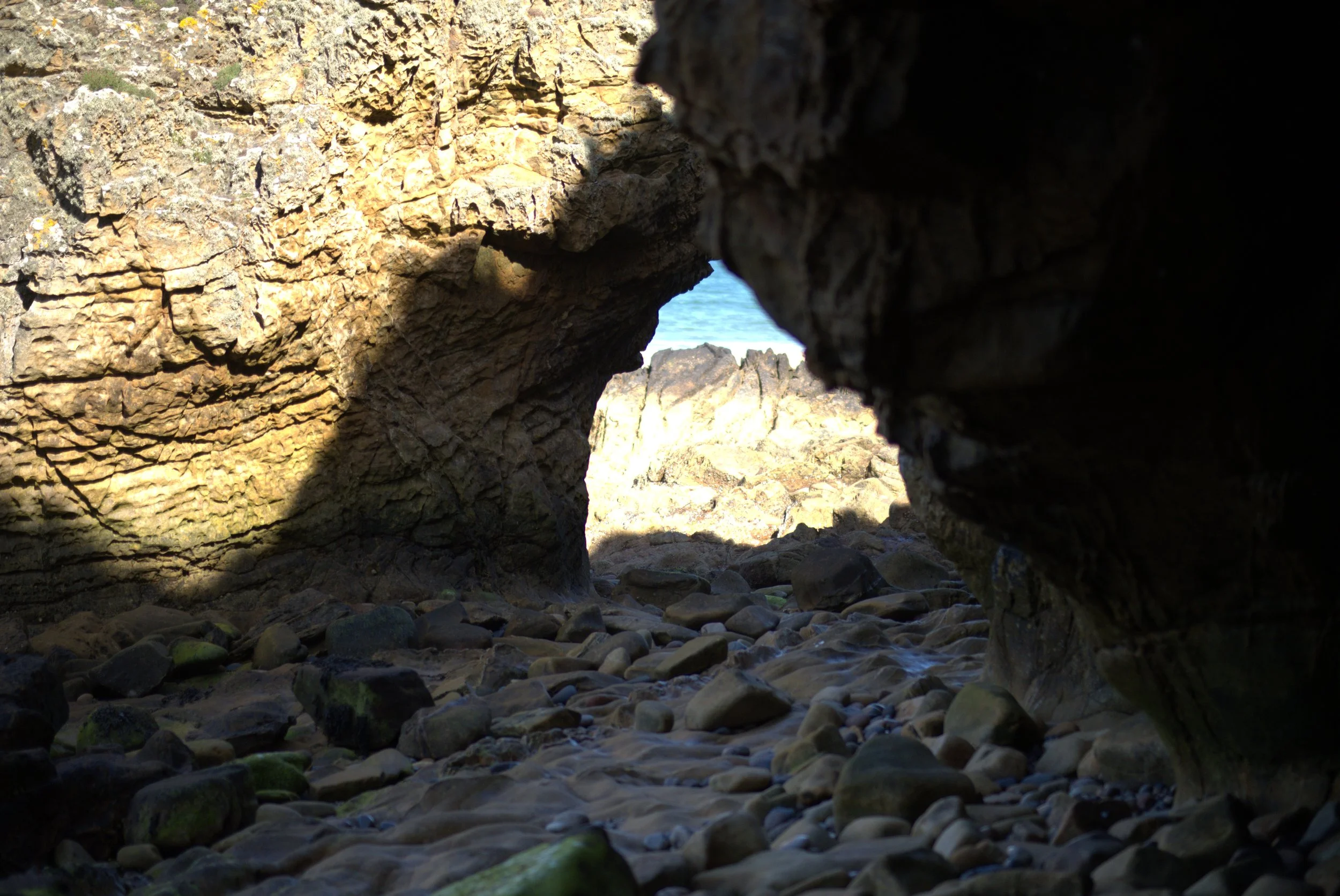 Hopeman caves , Moray , Scotland . Entry , Passage , Doorway