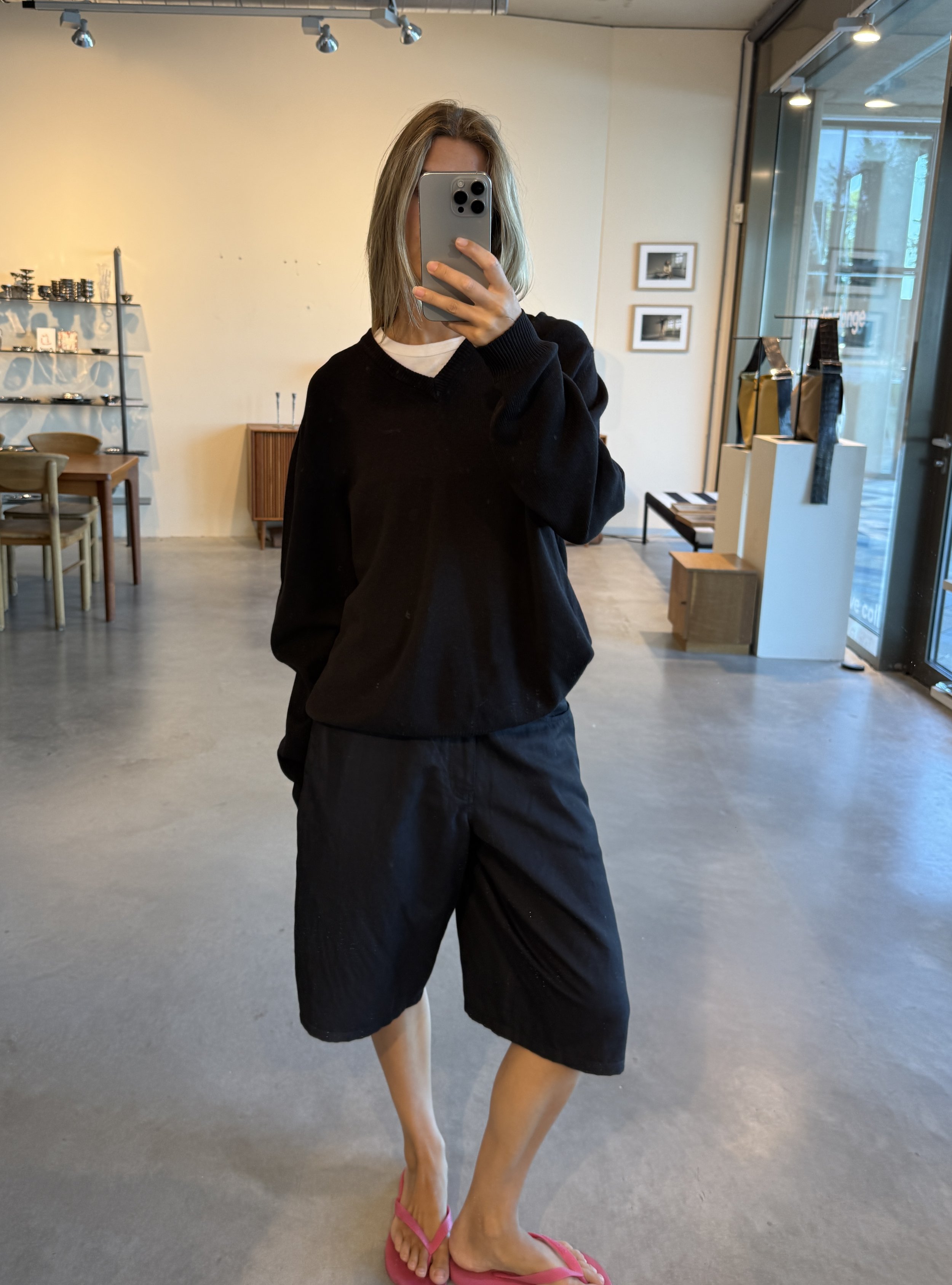 V KNIT