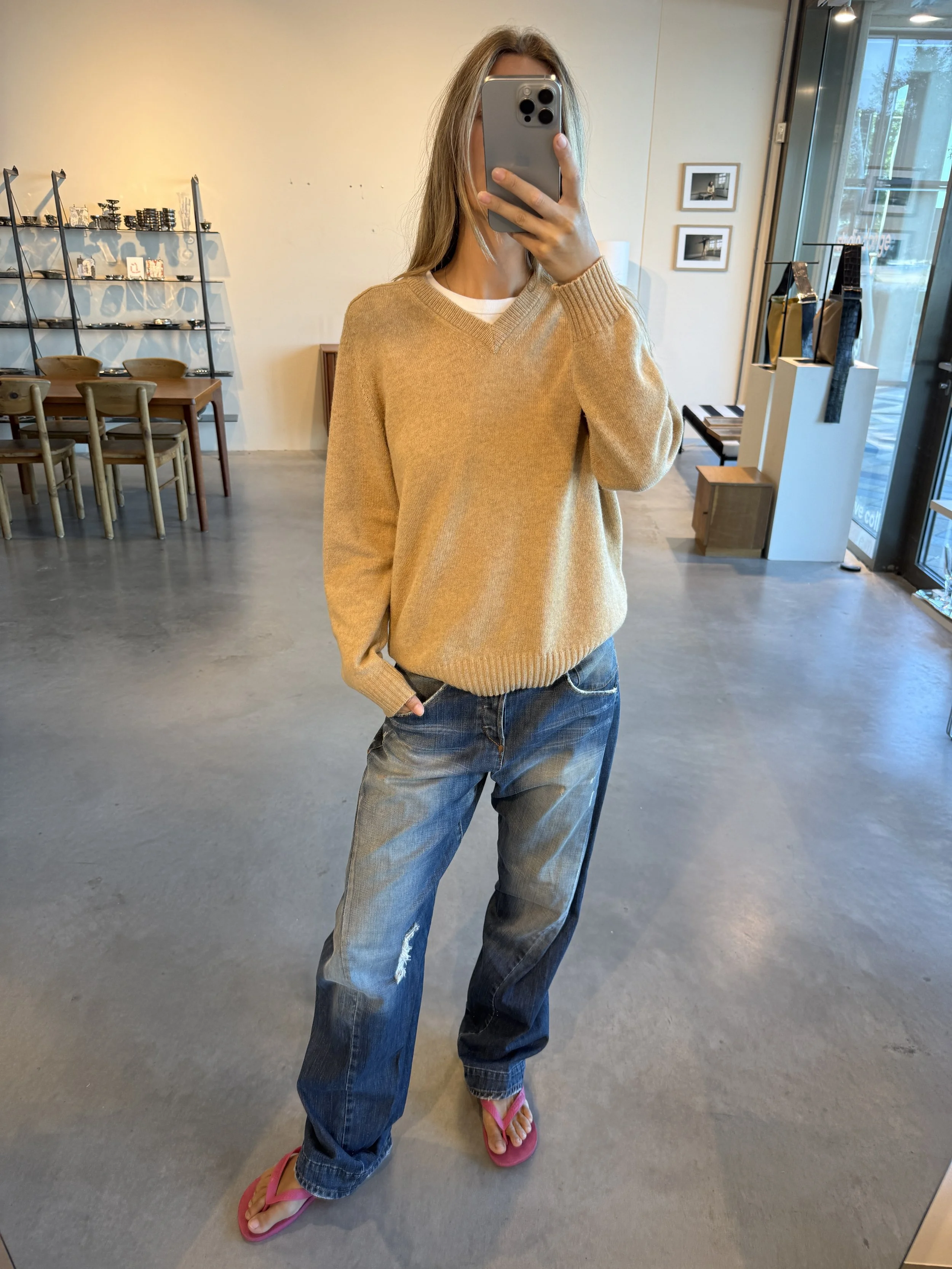 V KNIT