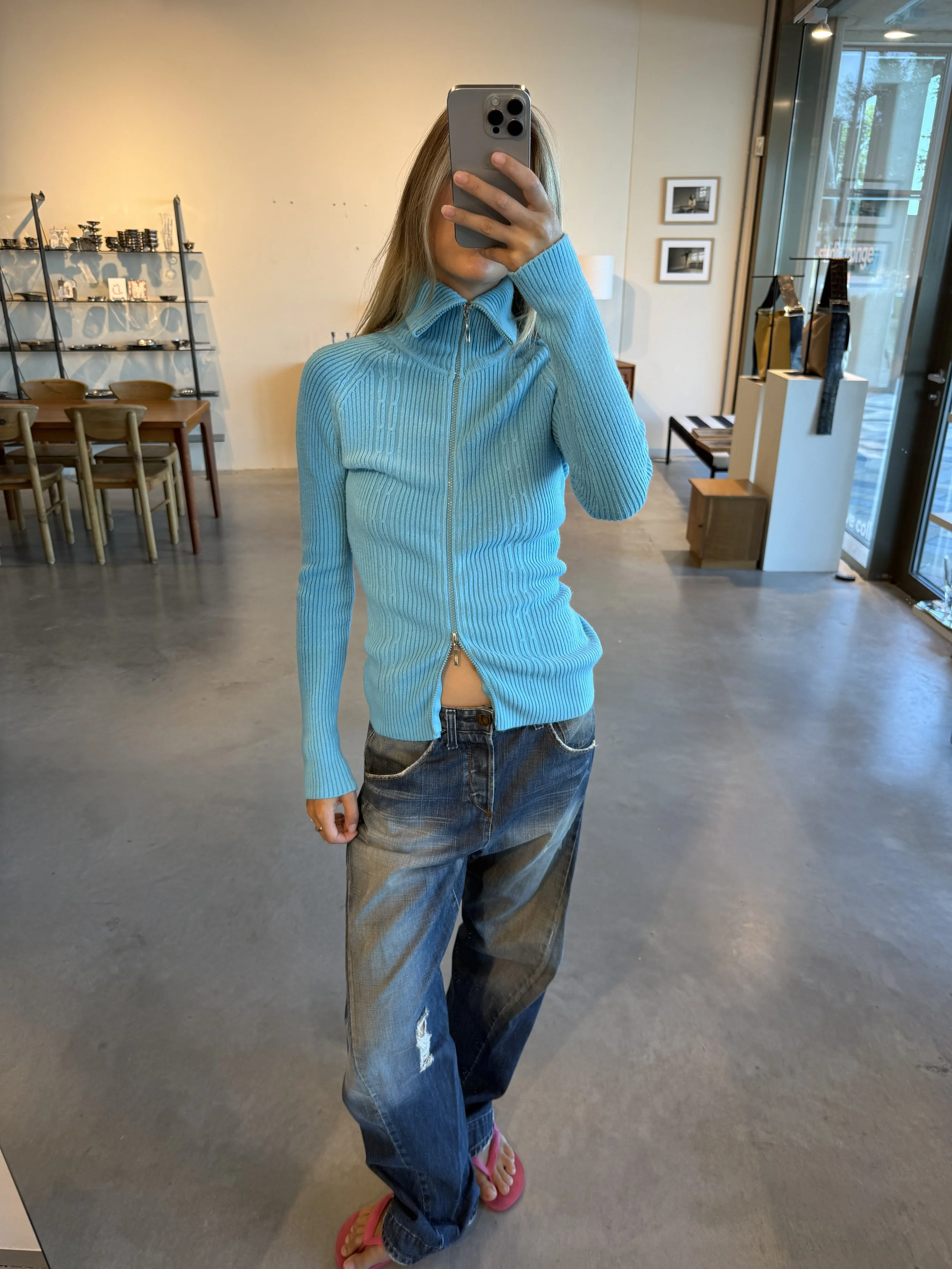 TURQUOISE ZIP UP