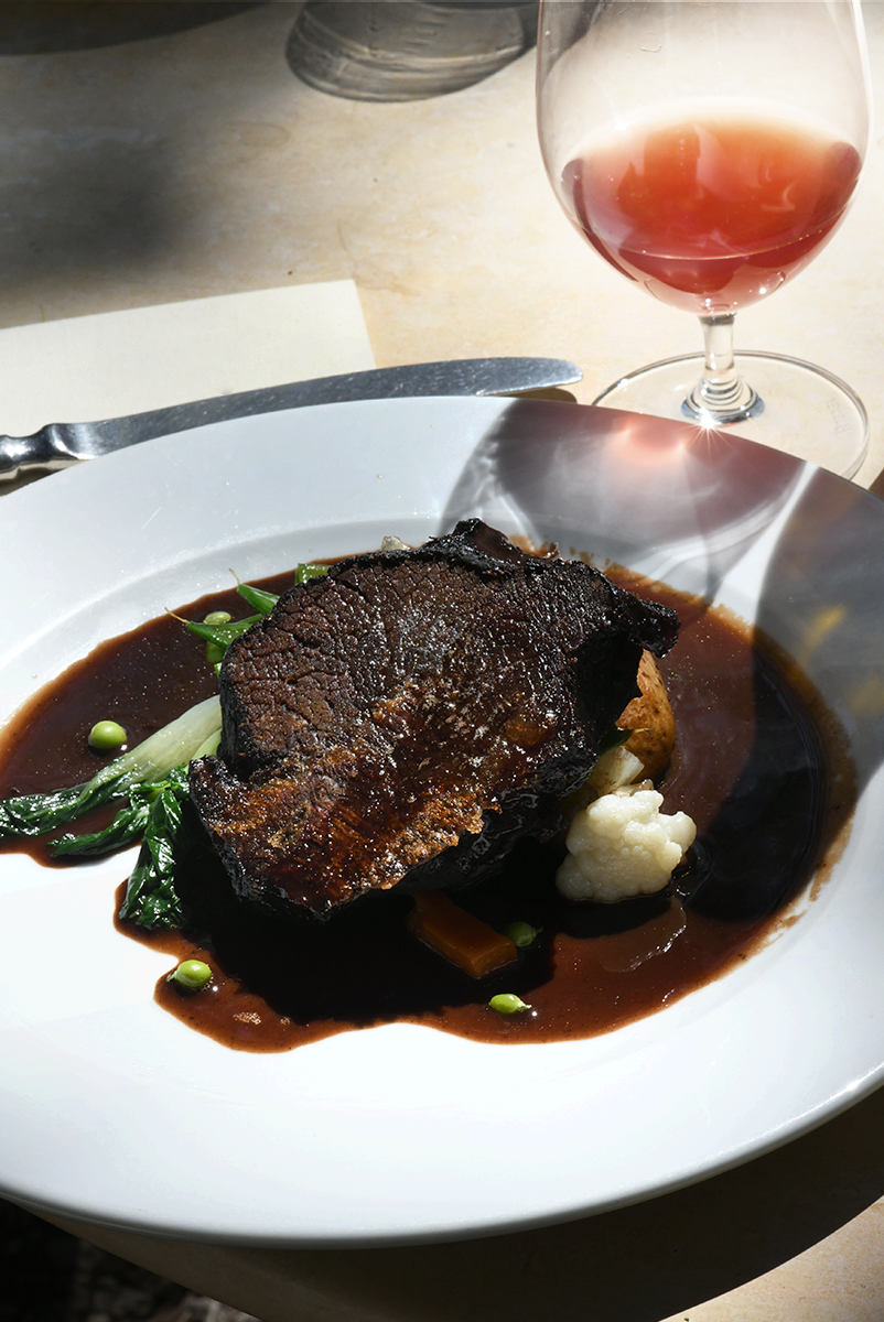 La joue de boeuf du restaurant la Courtille à Tavel