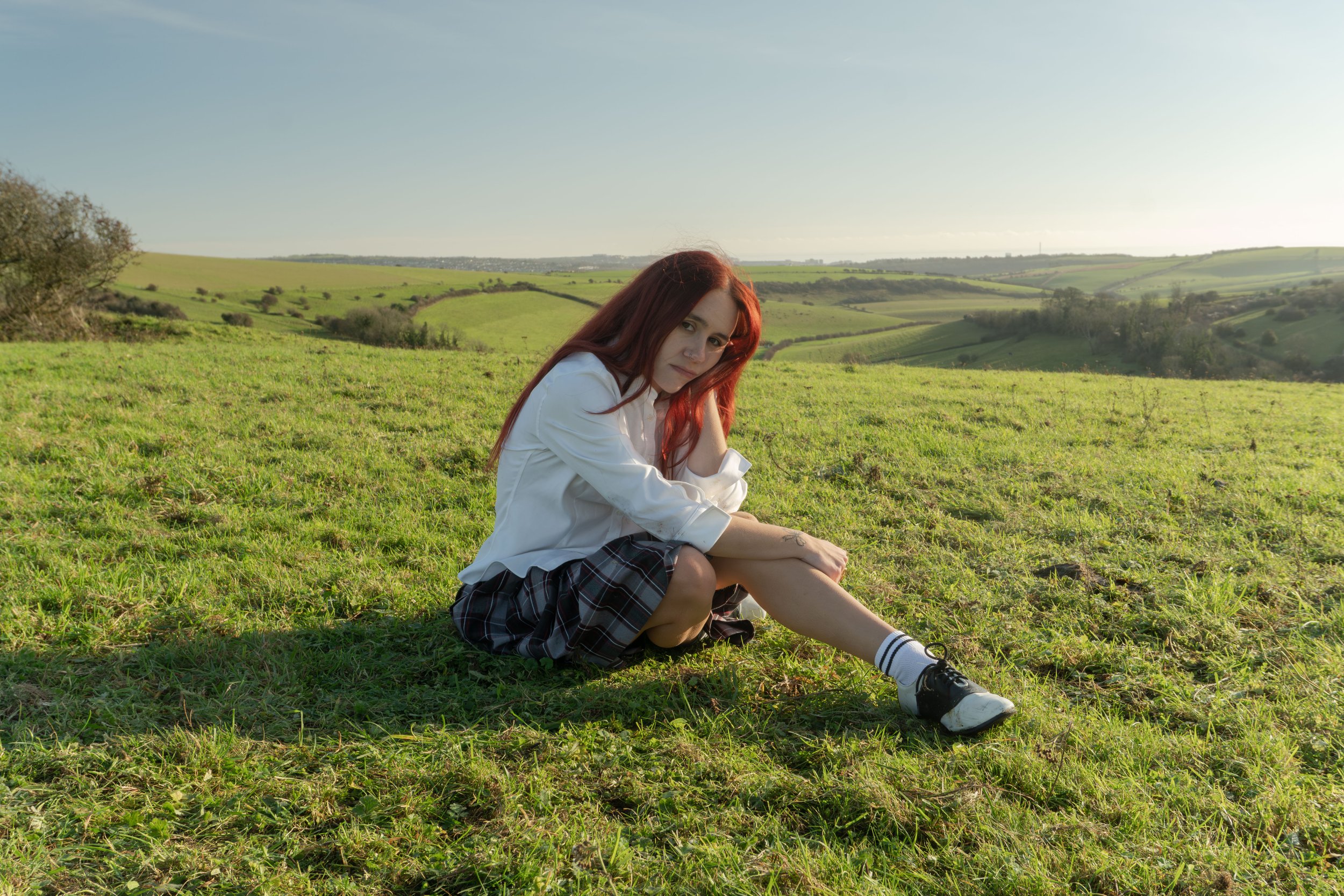 MOLLY WATER A Brighton-based indie rock artist. Along side her three piece band, mollywater, invites you to linger in a world of feeling deeply and unaplogetic vulnerability, capturing true "sad girl" spirit. Rooted in spoken word and indie influence