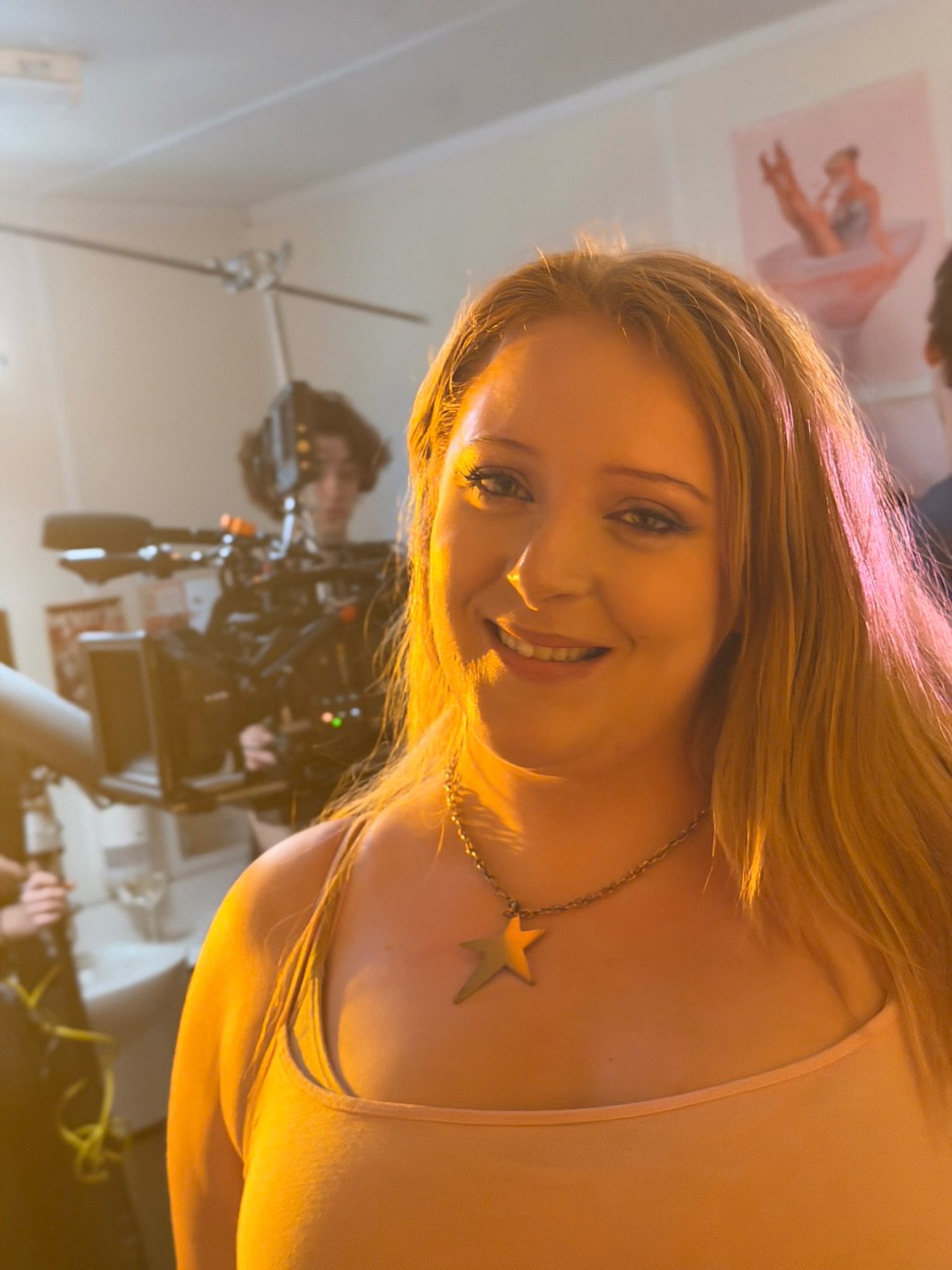 CHÂNTEL HIDEN-LIVINGSTONE An up and coming director/screenwriter based in the UK. With an MA in Scriptwriting she fleshes out her portfolio with effervescent, slick and brutally honest narratives around the female experience - be it a realistic table