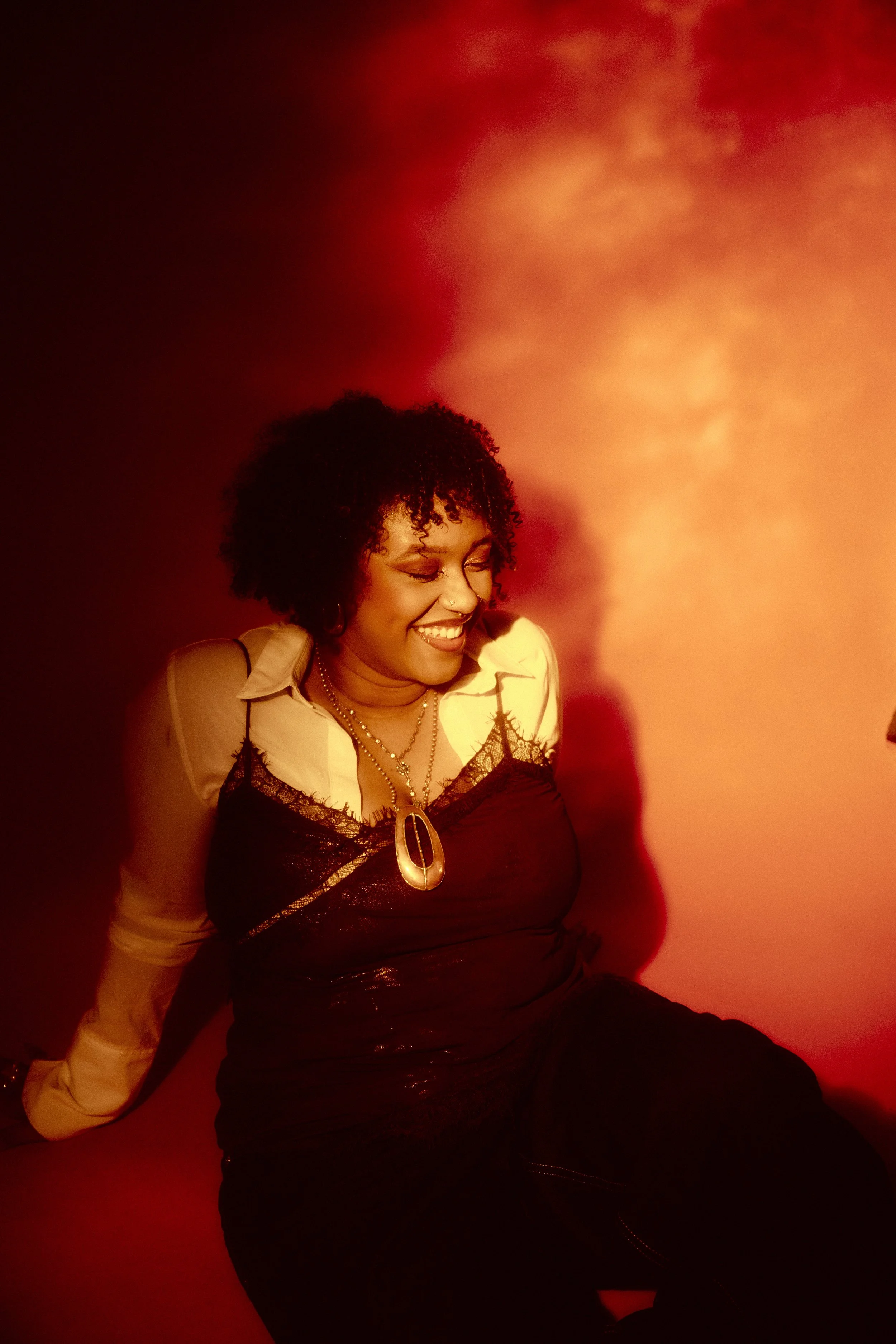IMANI RUIZ is a Neo-Soul/R&B artist whose sound is best described as soulful, smooth, and intimately mellow. Imani is also available to be booked for session vocals, she specialises in backing vocals and top lining. imanioruiz@gmail.com
imani.ruizx