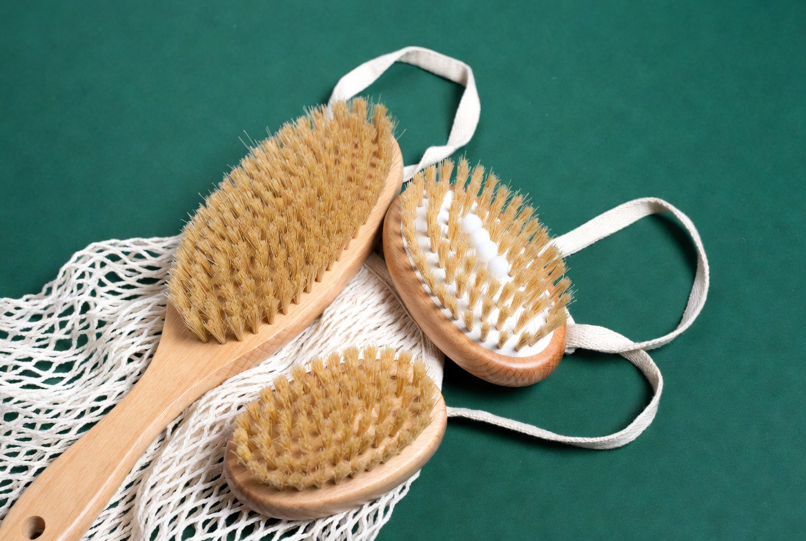 The Benefits of Dry Brushing For Lymphatic Drainage