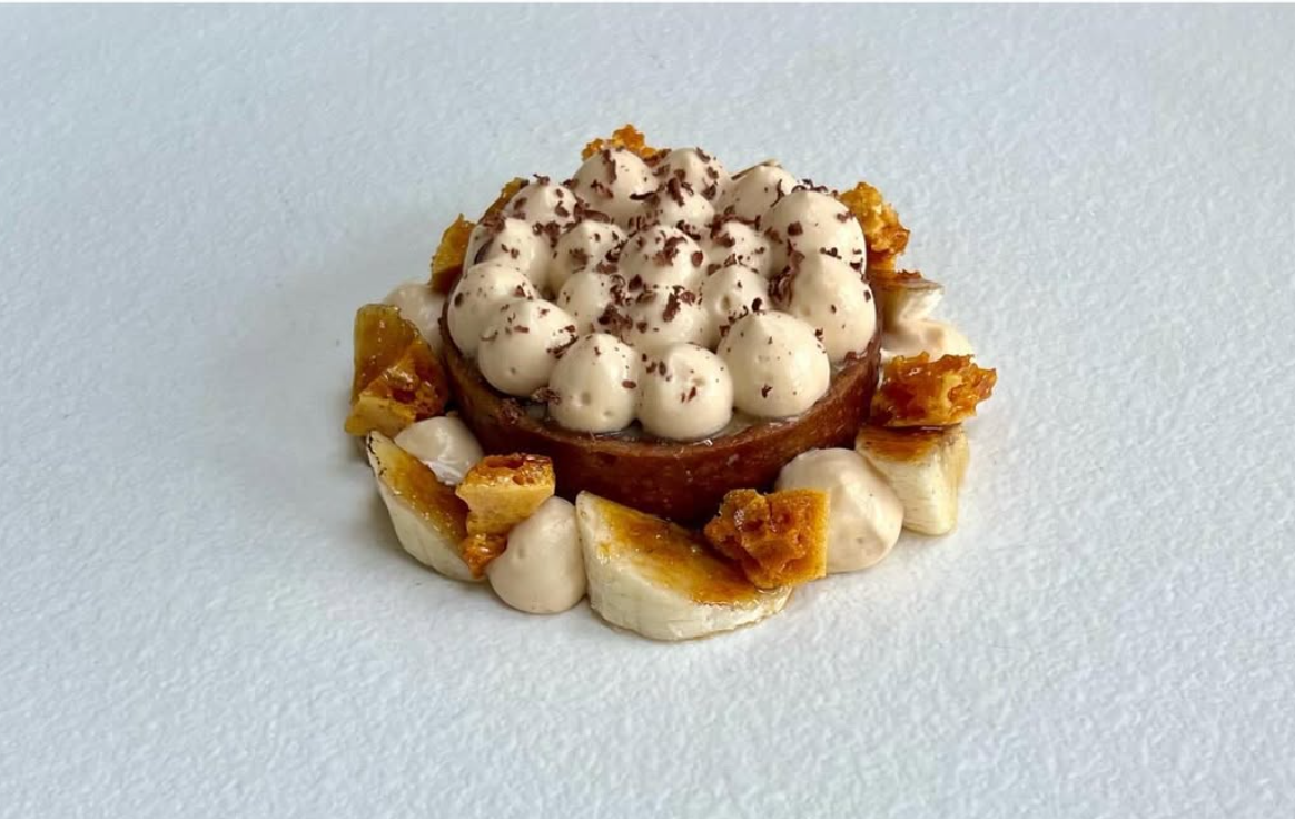 Banoffee Tart, Honeycomb & Glazed Bananas