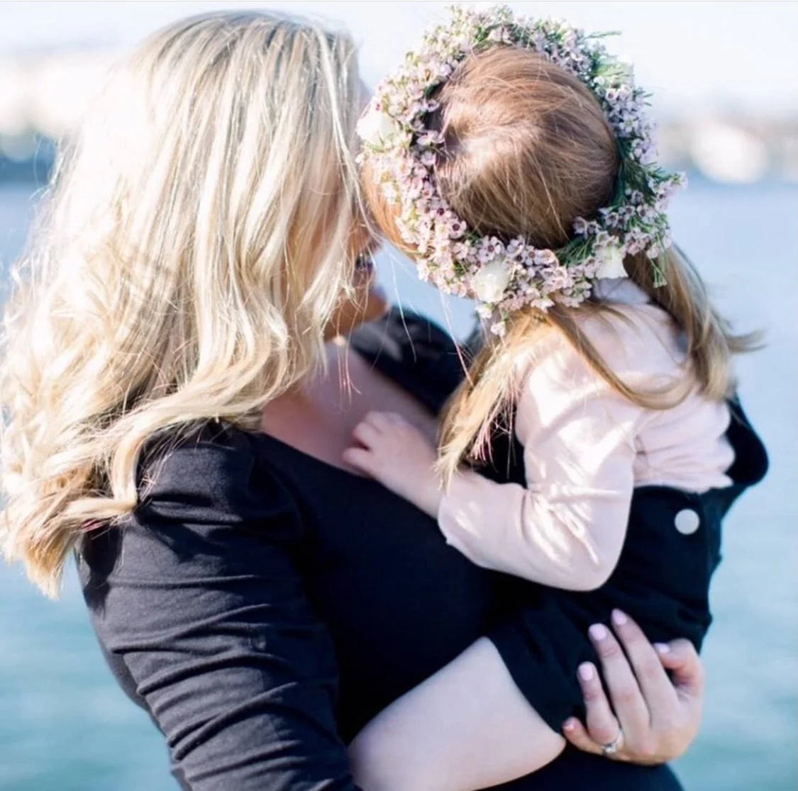 Flower crowns and the seaside, a match made in heaven. 

Pop me a DM to chat about your next flowery project. 

#greystones #dunlaoghaire #flowercrowns #seaside #greystonesflorist
