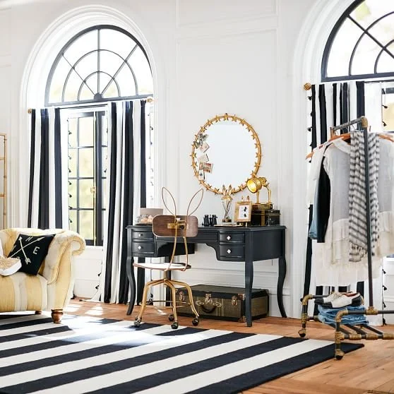 the-emily-meritt-circus-stripe-rug-c.jpg