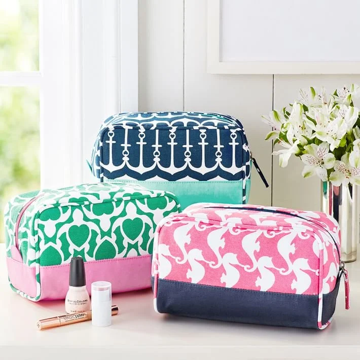 cape-cod-sleepover-toiletry-bag-navy-anchor-o.jpg
