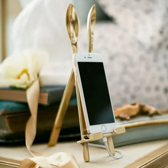 the-emily-meritt-bunny-ear-easel-phone-tablet-holders-c.jpg